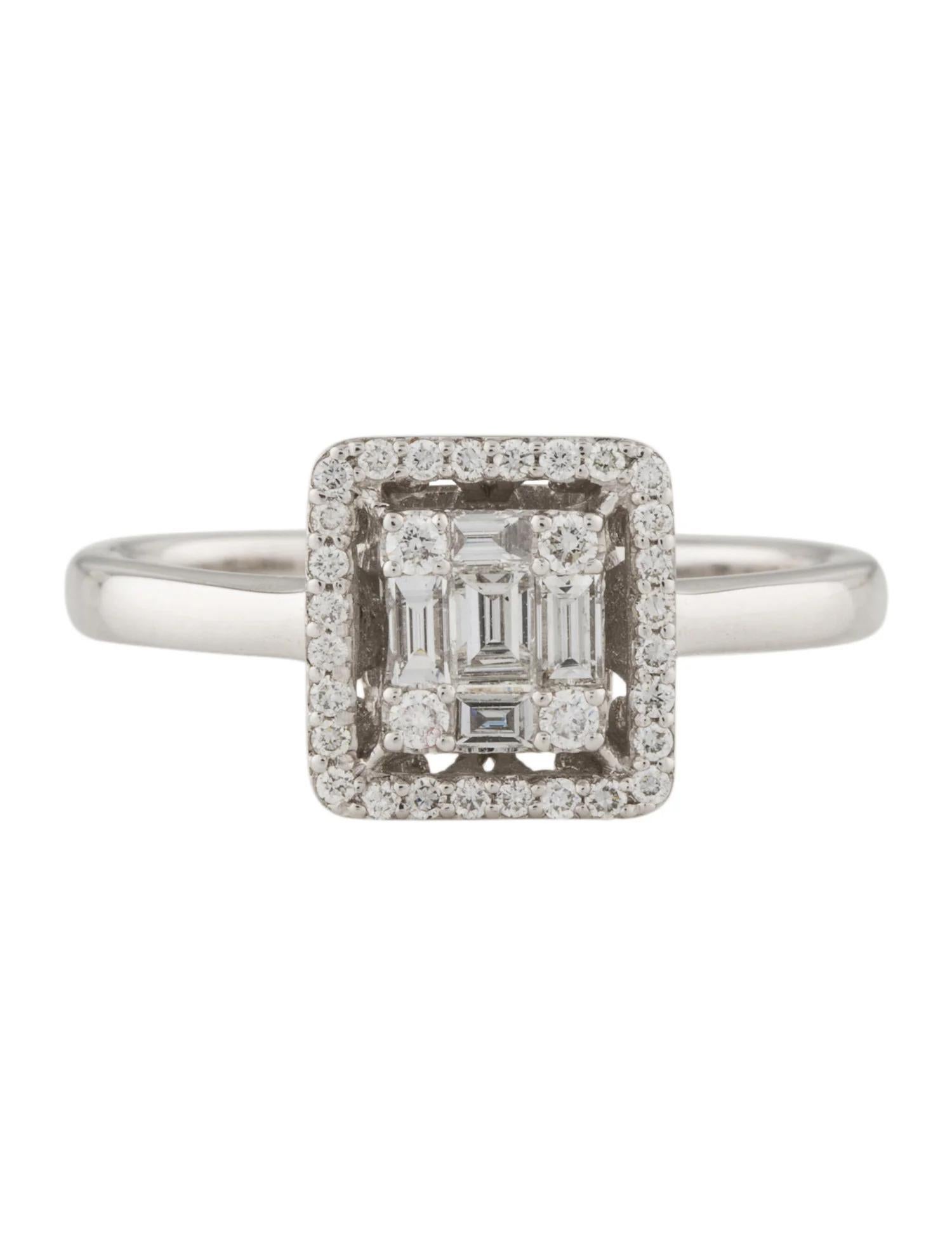Women's 0.35 Carat Emerald Cluster Diamond White Gold Ring For Sale