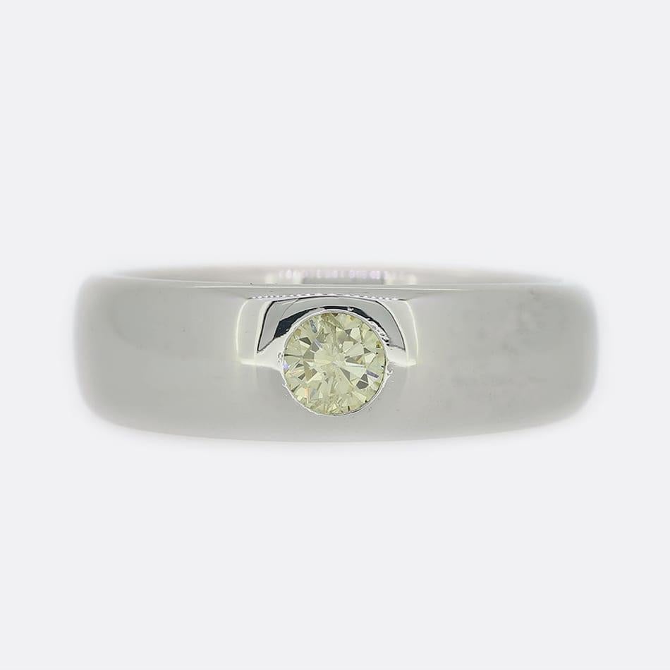 0.35 Carat Flush Set Diamond Gents Ring In Good Condition For Sale In London, GB