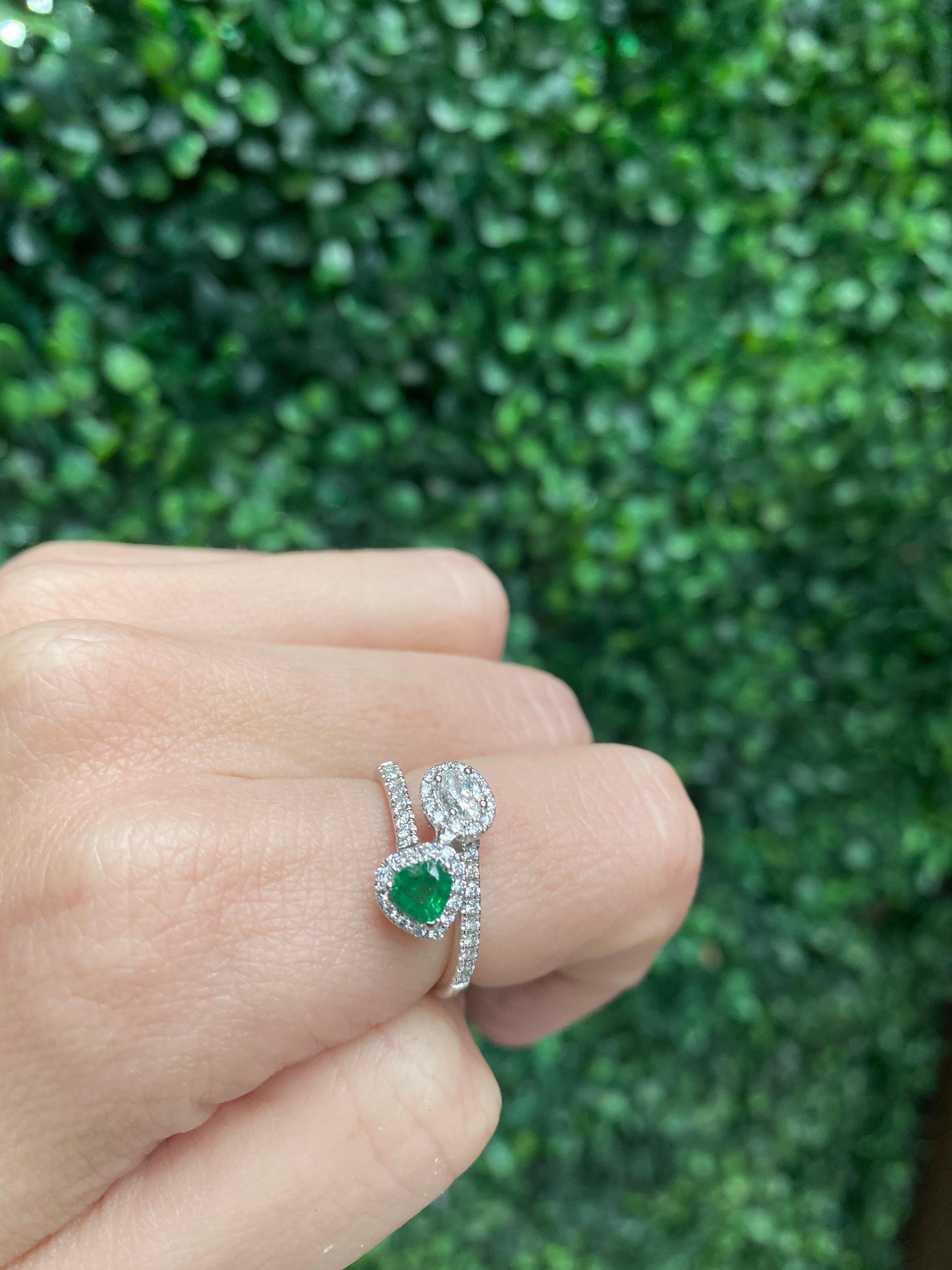 Emerald Cut 0.35 Carat Heart Shaped Emerald & 0.19 Carat Oval Cut Diamond Wrap Around Ring For Sale