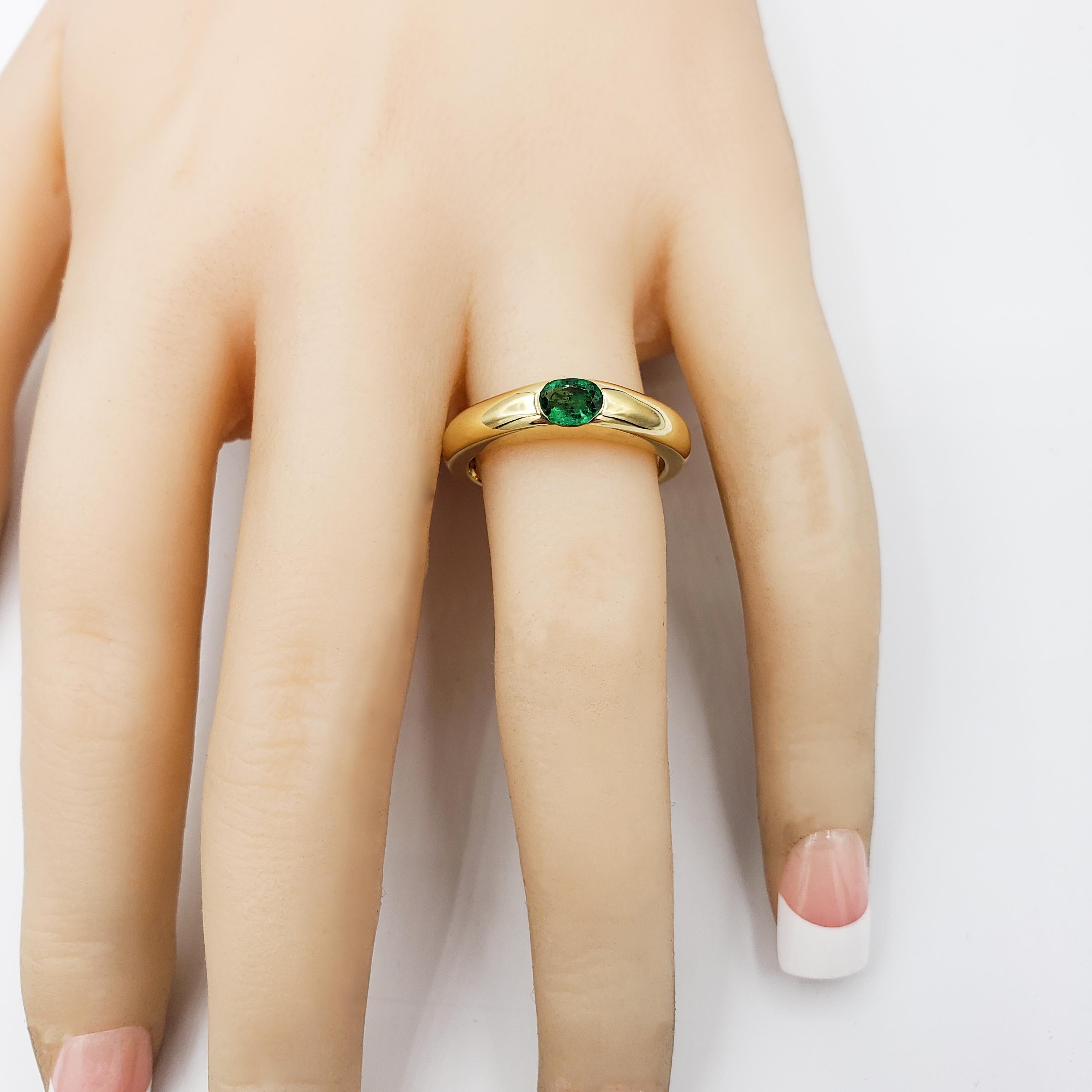 0,35 Karat Oval geschliffener grüner Smaragd Solitär Ring im Angebot 3