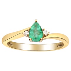 0.35 Carat Pear Cut Emerald Diamond Accents 14K Yellow Gold Engagement Ring