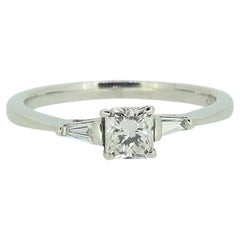 0,35 Karat Diamantring mit Prinzessinnenschliff