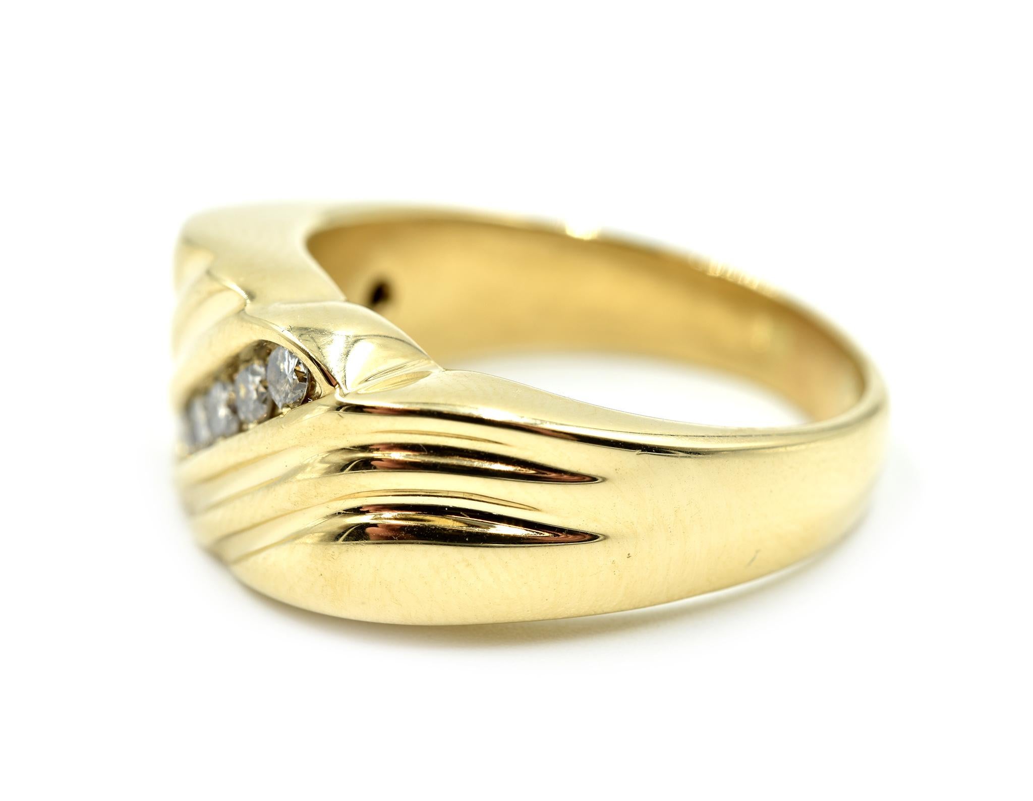Modern 0.35 Carat Round Brilliant Diamond Ring 14 Karat Yellow Gold