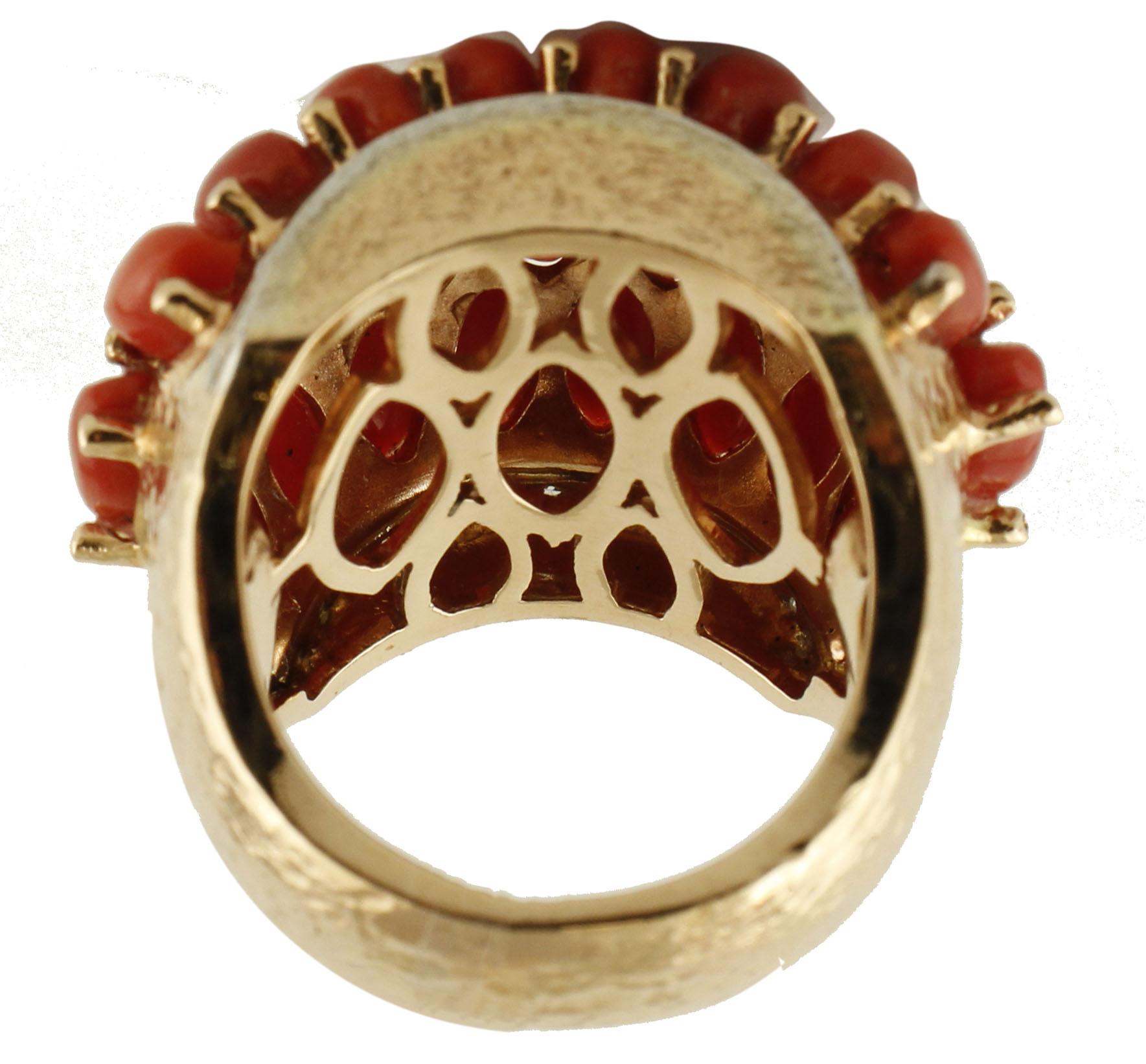 Retro 0.35 ct Diamonds, 3.40 g Red Corals Drops, Rose and White Gold Band Ring For Sale