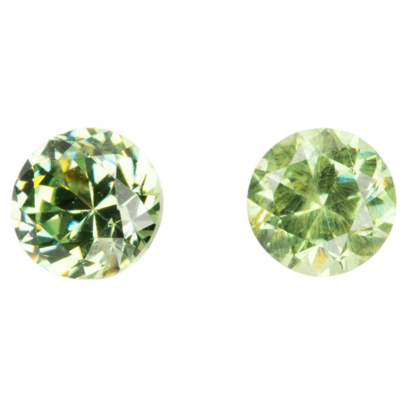 0.35 ct, Russischer Demantoid-Granat-Paar im Angebot
