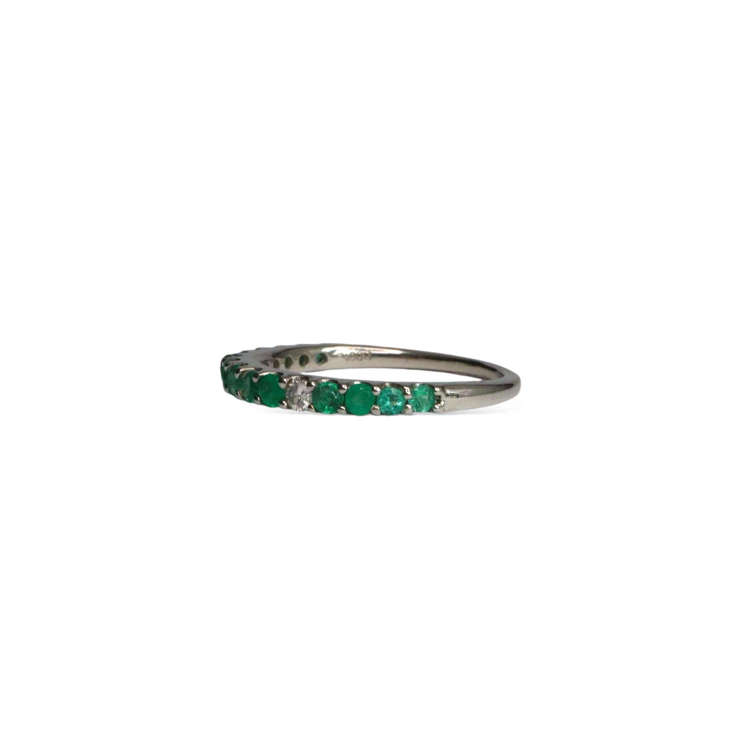 Art Deco 0.35Ct Colombian Emerald Ring For Sale