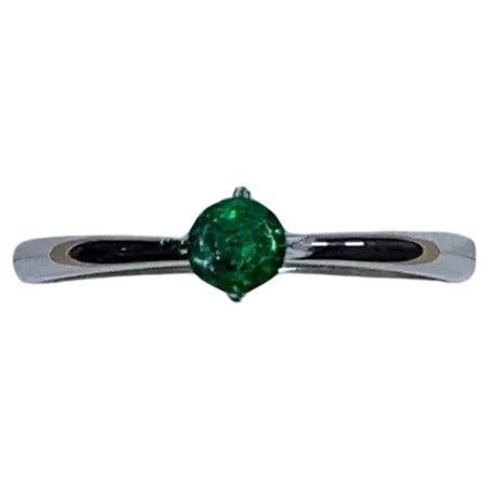 0.35ct Colombian Emerald Solitaire Engagement Ring In Platinum