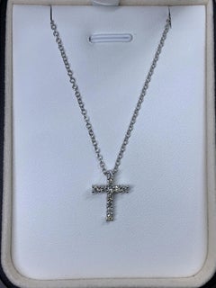 0.35ct Diamond chunky cross pendant necklace in 18ct white gold 18 inches