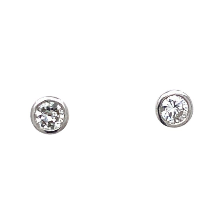 0,35 Karat Diamant-Rubin-Ohrringe aus 18 Karat Weißgold im Angebot