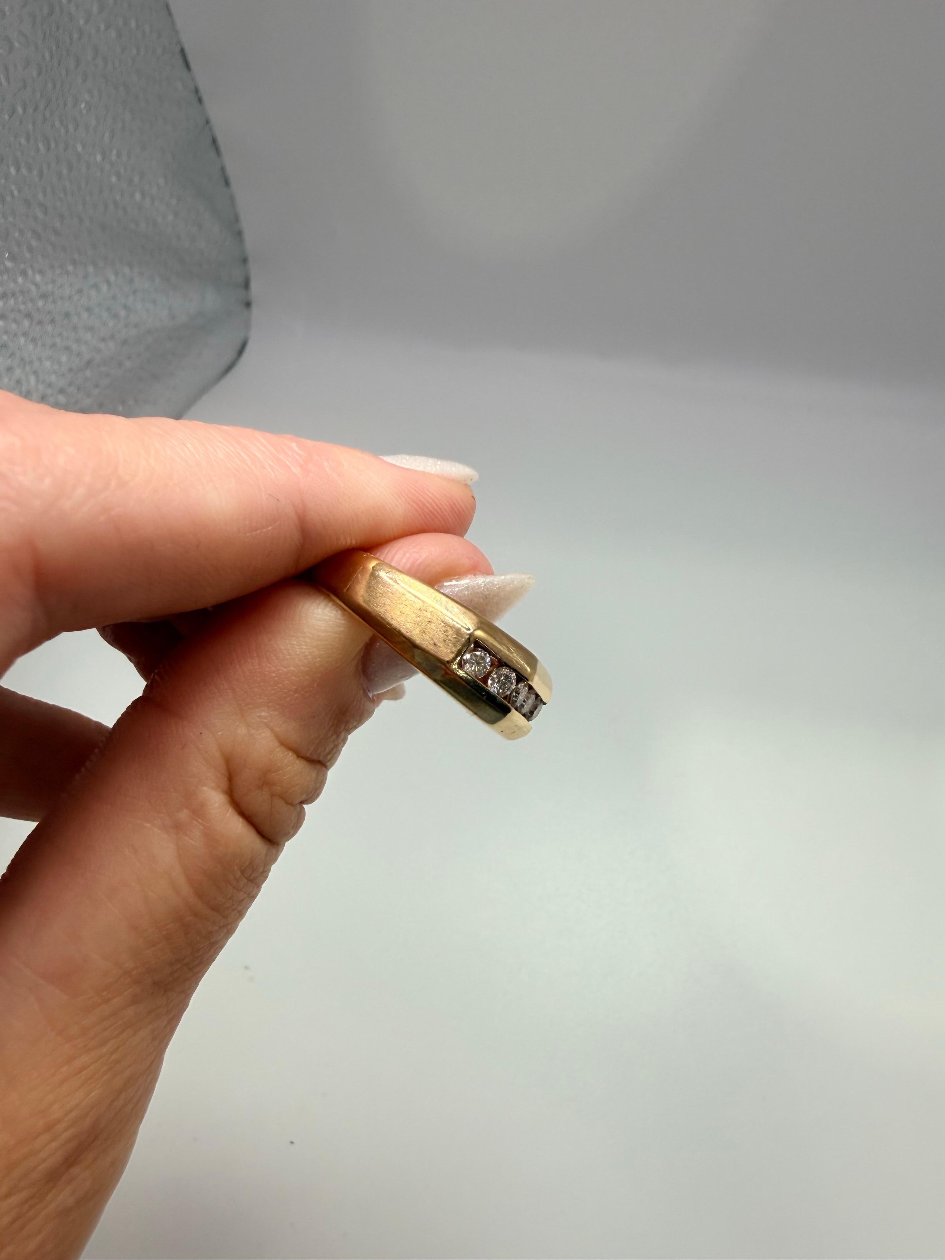 Fede nuziale con diamante da 0,35 carati Anello con diamante incastonato in oro 14KT in vendita 5