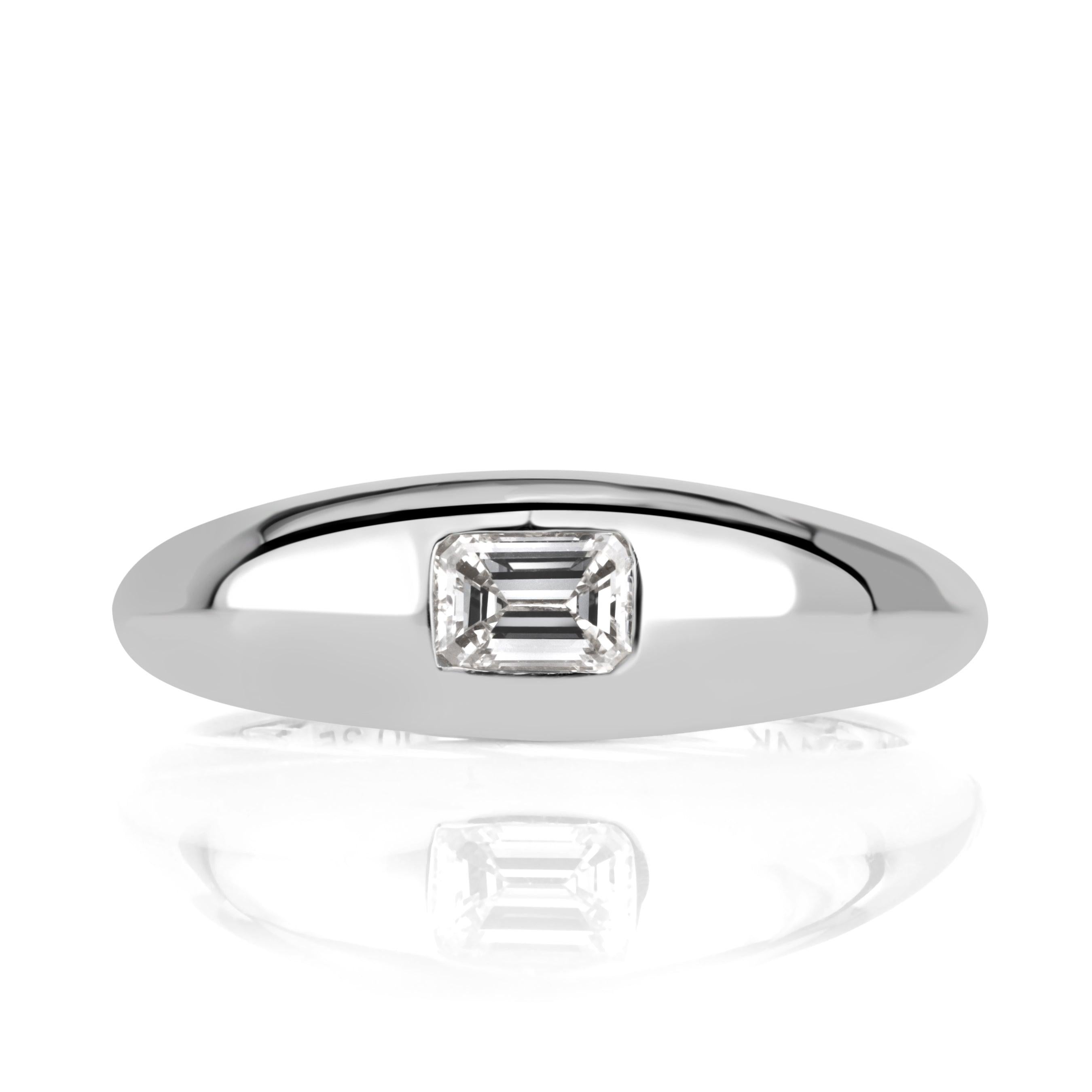 0.35ct Emerald Cut Diamond Ring - image 2