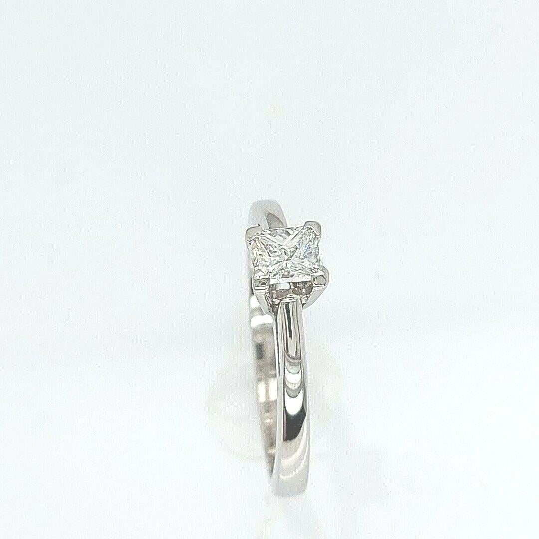 0.35ct F/VS1 Princess Cut Diamond Ring in Platinum For Sale 1