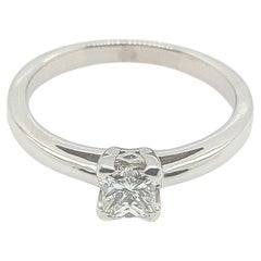0.35ct F/VS1 Princess Cut Diamond Ring in Platinum