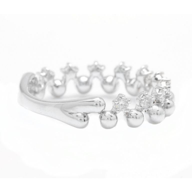 Espléndido anillo de oro blanco macizo de 14 quilates con un diamante natural de 0,35 quilates

Valor de sustitución sugerido: Aprox. 1,500.00

Estampado: 14K

Peso total de diamantes naturales de talla redonda Aprox. 0,35 Quilates (color G-H /