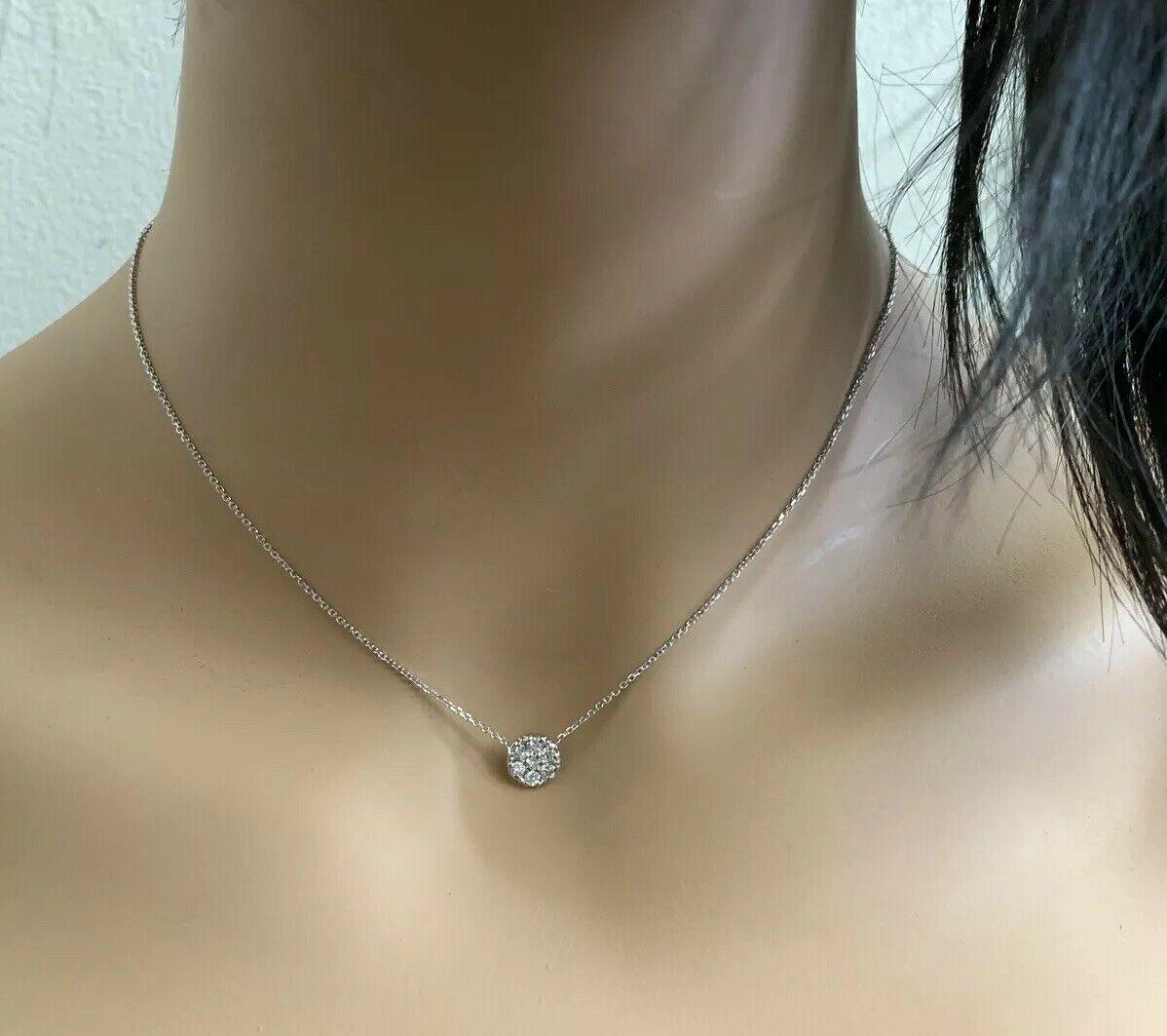 0.35 Carat Natural Diamond 14 Karat Solid White Gold Necklace Pendant For Sale 1