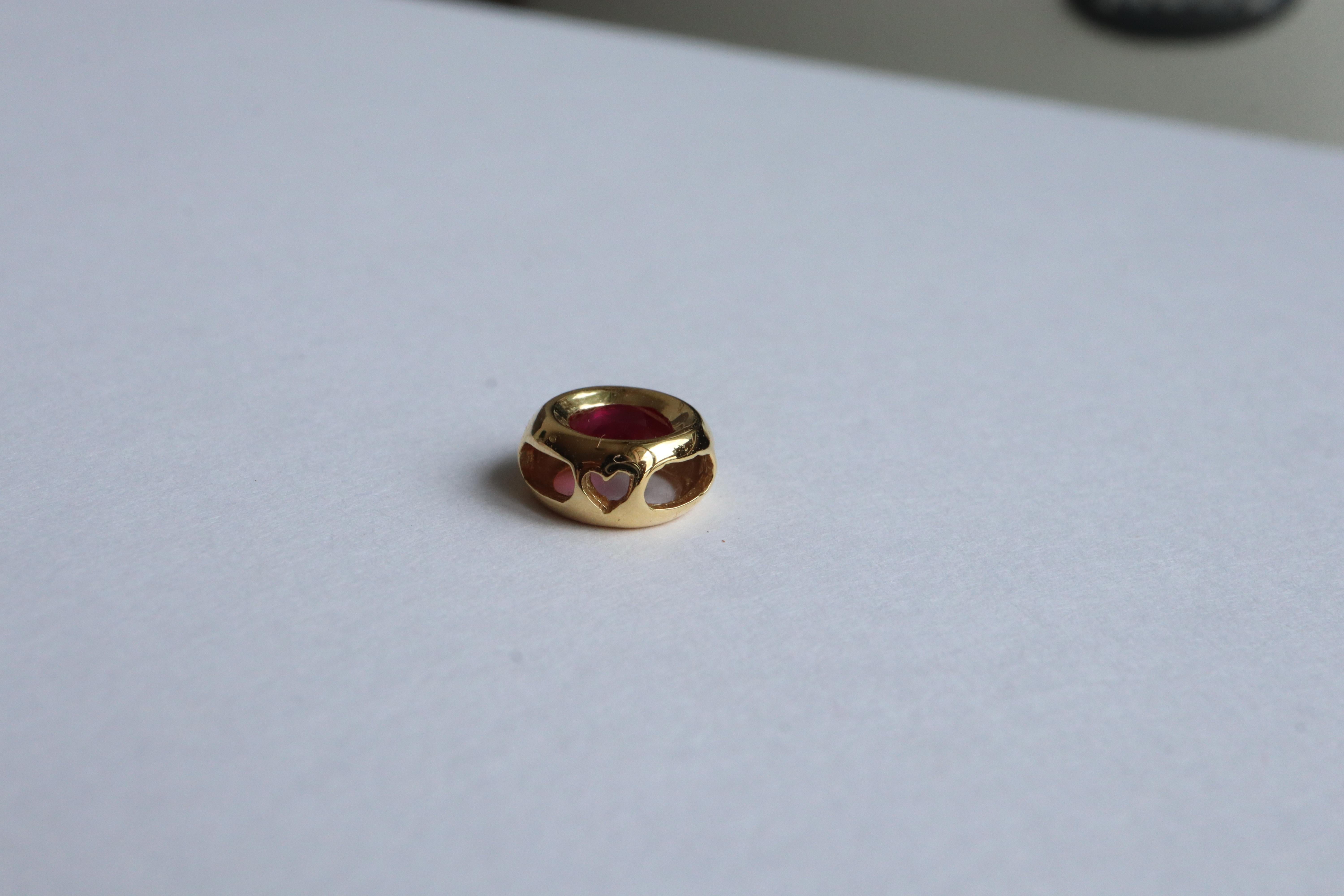 0.35Ct No Heat Burma Ruby Pendant in 18K gold 1