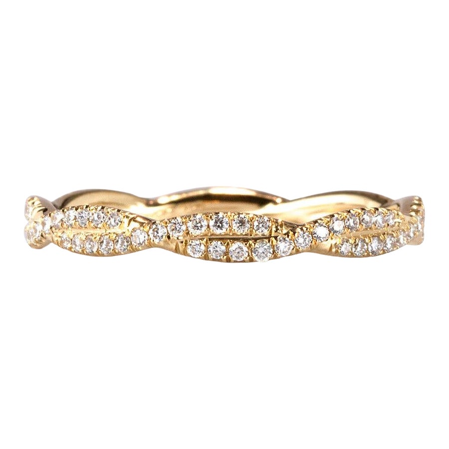 0.35ct Round Brilliant Cut Diamond Twist Eternity Band in 18k Yellow Gold For Sale