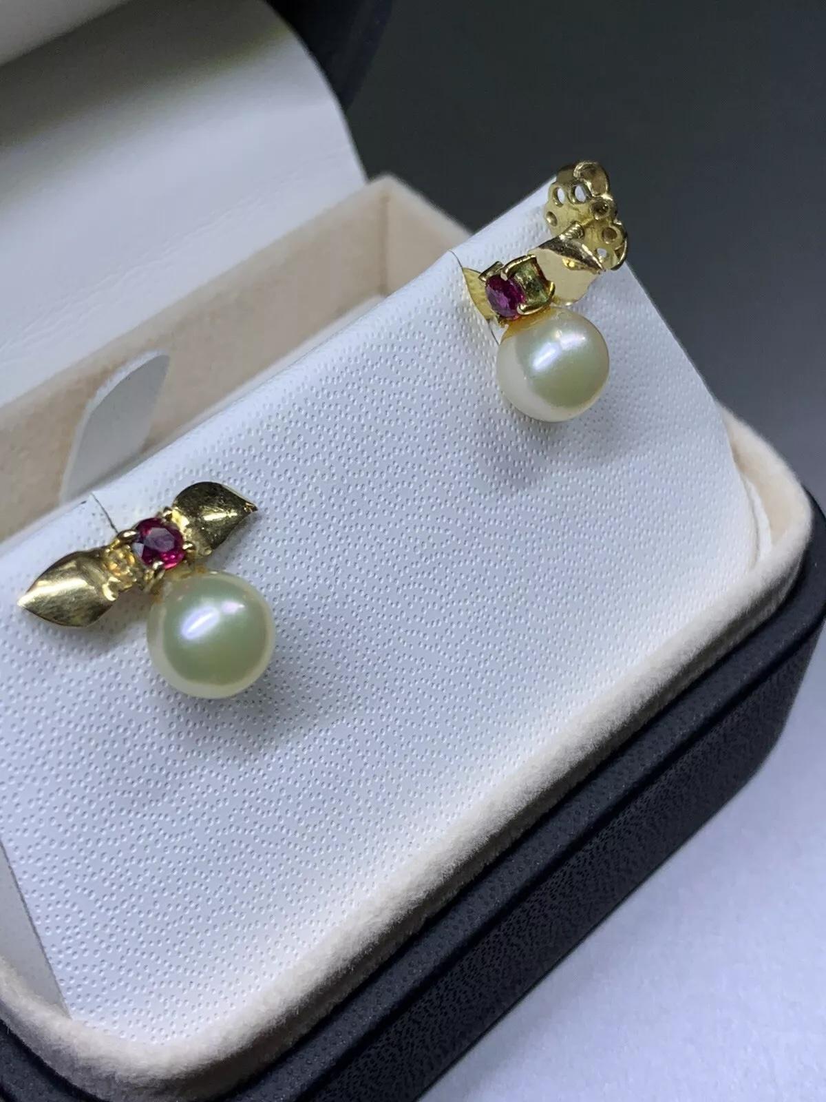 0.35ct Ruby pearl studs earrings 18ct yellow gold For Sale 3