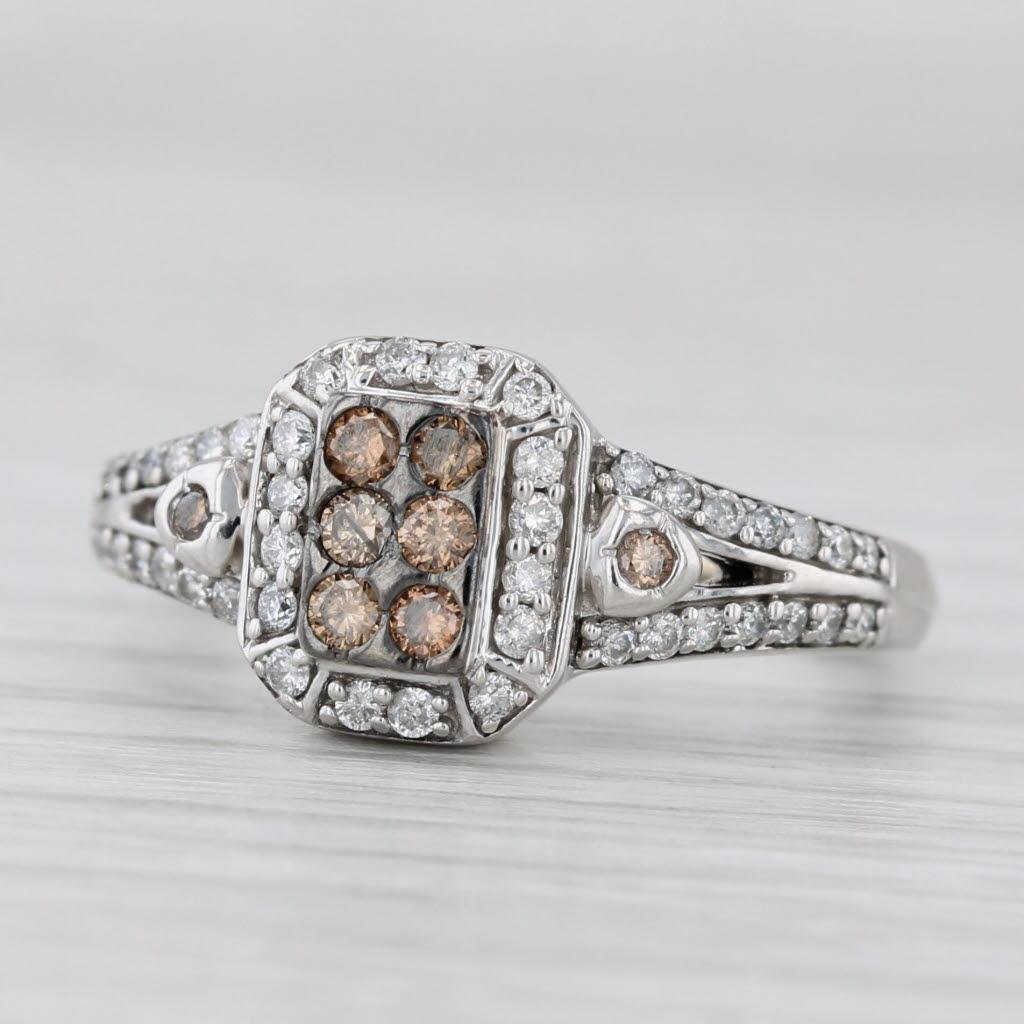 0.35ctw Diamond Cluster Halo Engagement Ring 14k White Gold Size 5.25 In Good Condition For Sale In McLeansville, NC