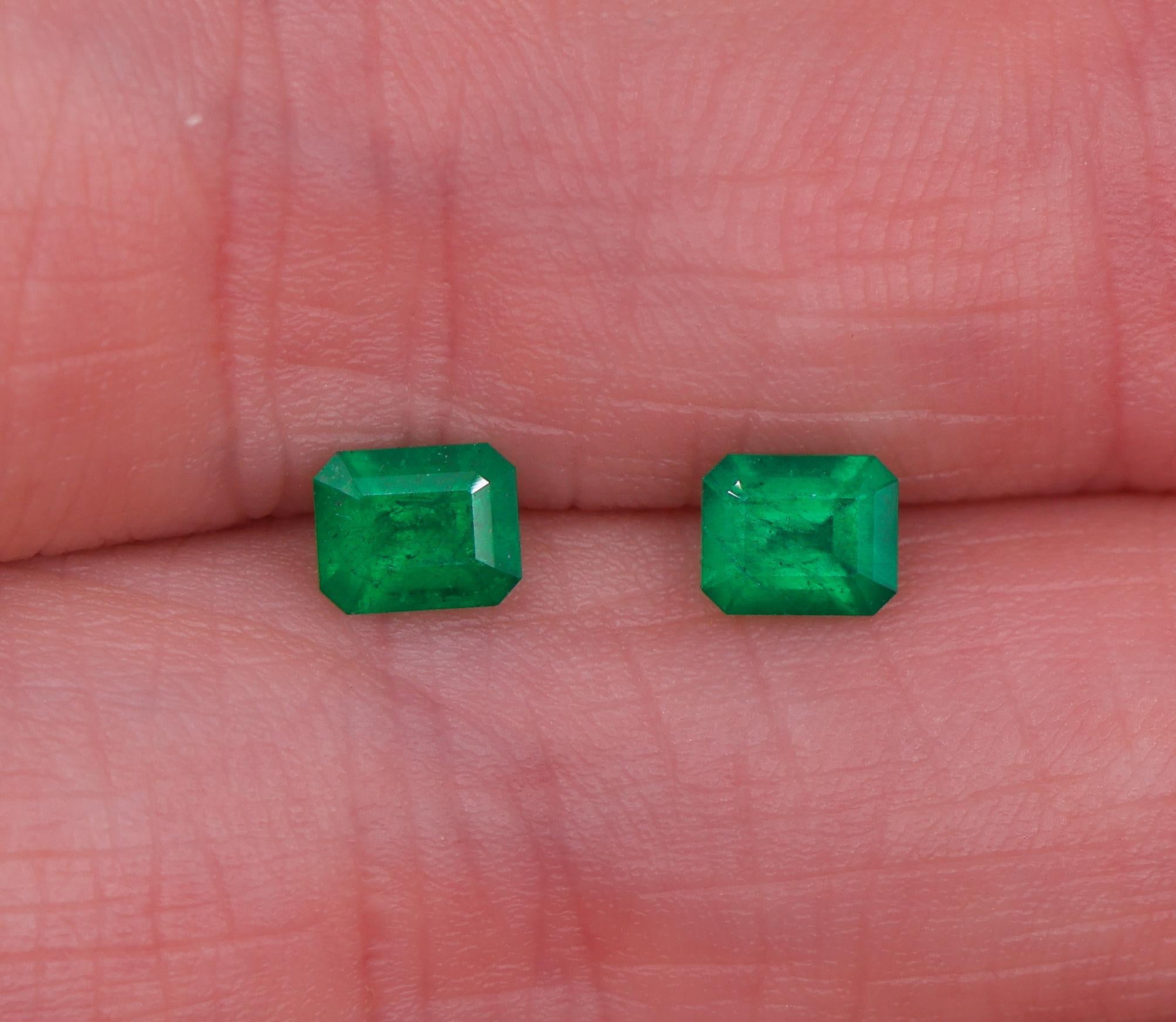 0.36 Carat Colombian Emerald Loose Gemstone Emerald Cut 4.87x3.94mm In New Condition For Sale In Columbus, OH
