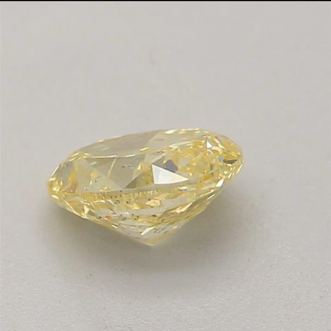0,36 Karat Ausgefallener intensiv gelber ovaler Diamant I2 Klarheit GIA zertifiziert im Zustand „Neu“ im Angebot in Kowloon, HK