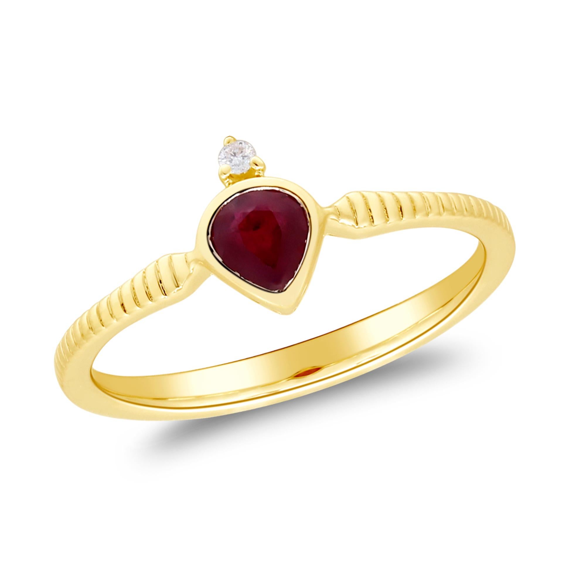 Art Deco 0.36 Carat Pear-Cut Ruby with Diamond Accents 14K Yellow Gold Ring For Sale