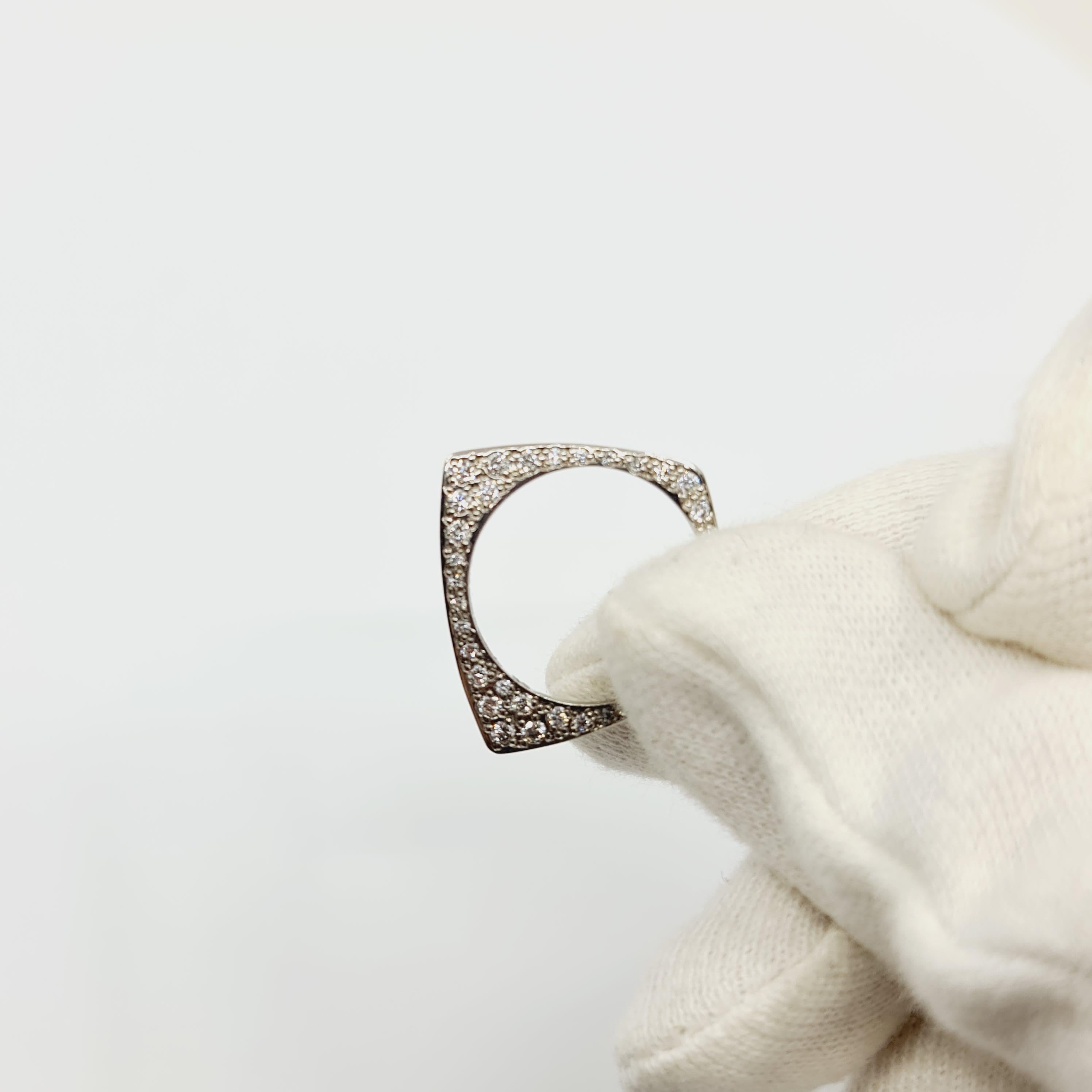 0.365 Carat Diamond Ring G/SI1 18k White Gold, 31 Brilliant Cut Pave Diamonds For Sale 4
