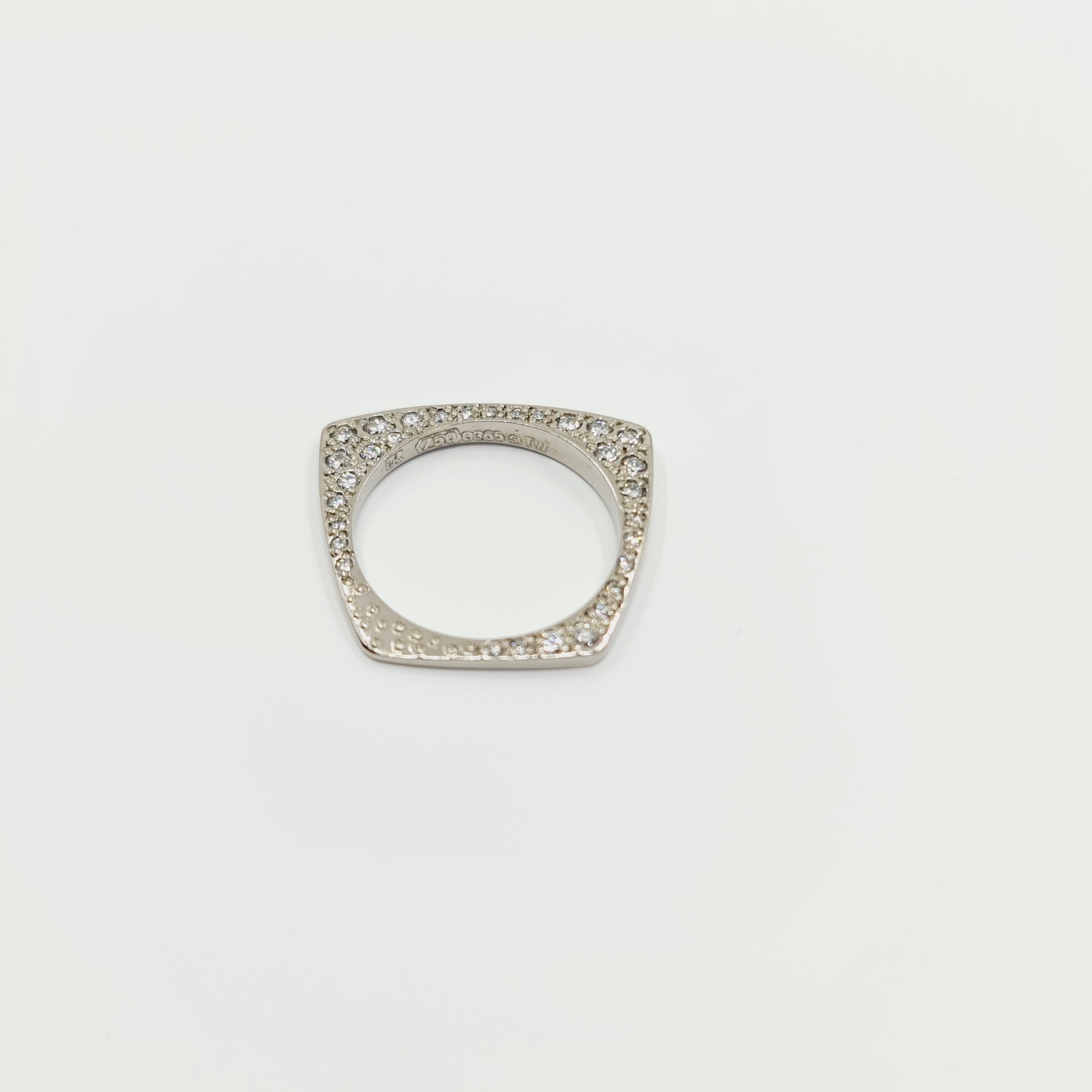 Modern 0.365 Carat Diamond Ring G/SI1 18k White Gold, 31 Brilliant Cut Pave Diamonds For Sale