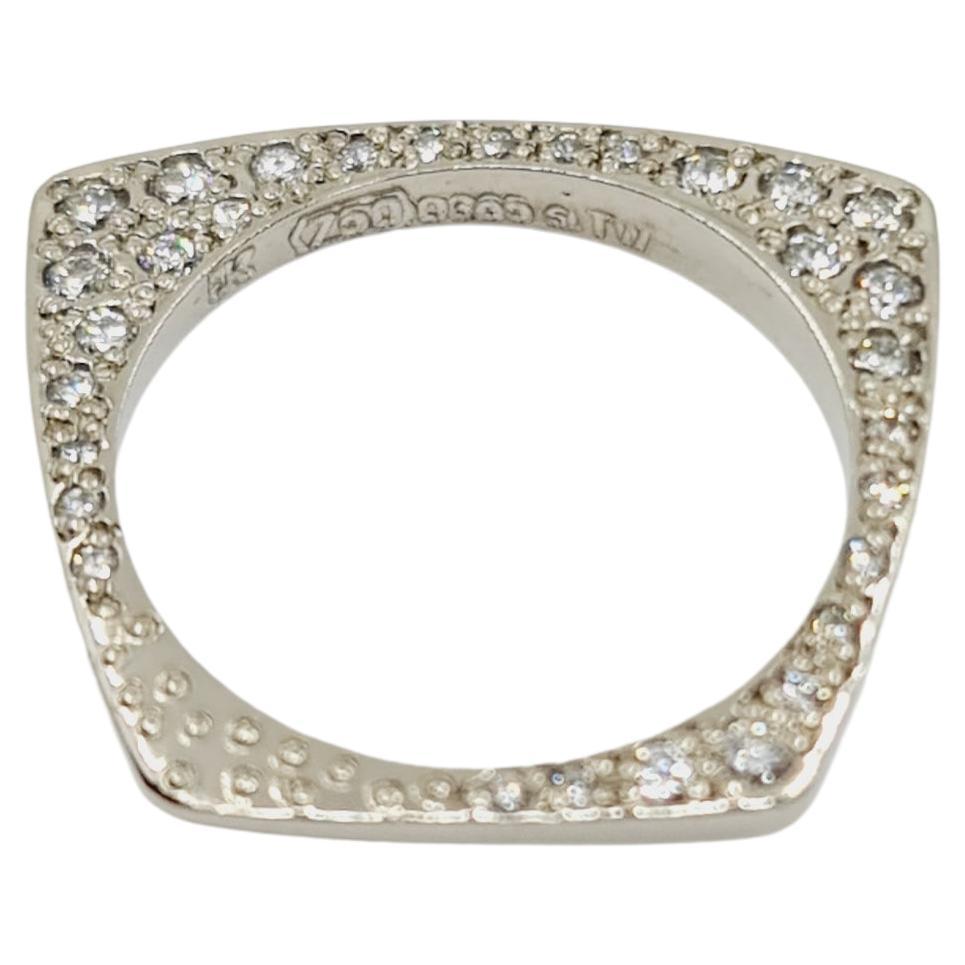 0.365 Carat Diamond Ring G/SI1 18k White Gold, 31 Brilliant Cut Pave Diamonds For Sale