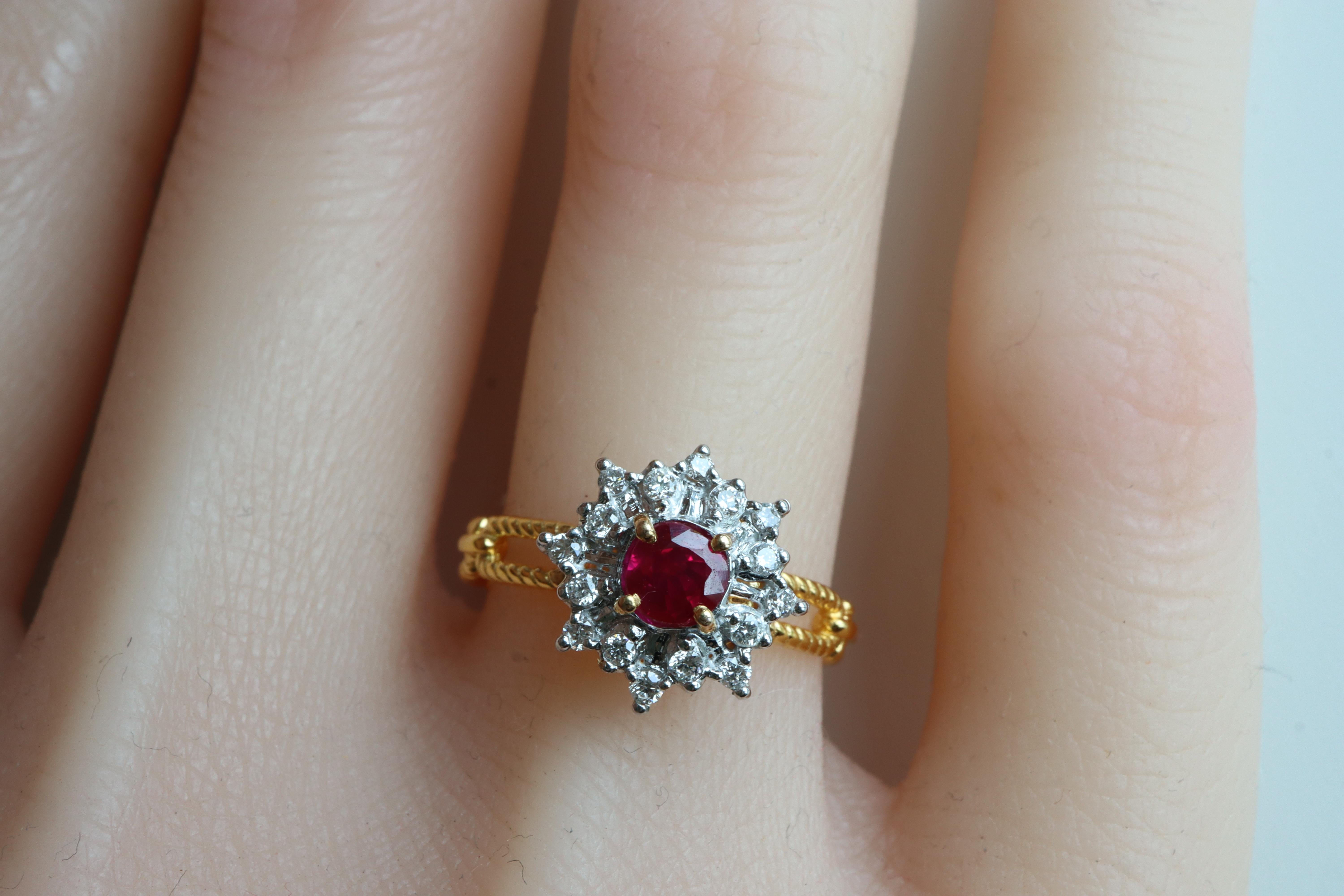 0.36Ct Burmese Unheated Ruby Ring with natural diamonds in 21K solid gold For Sale 1