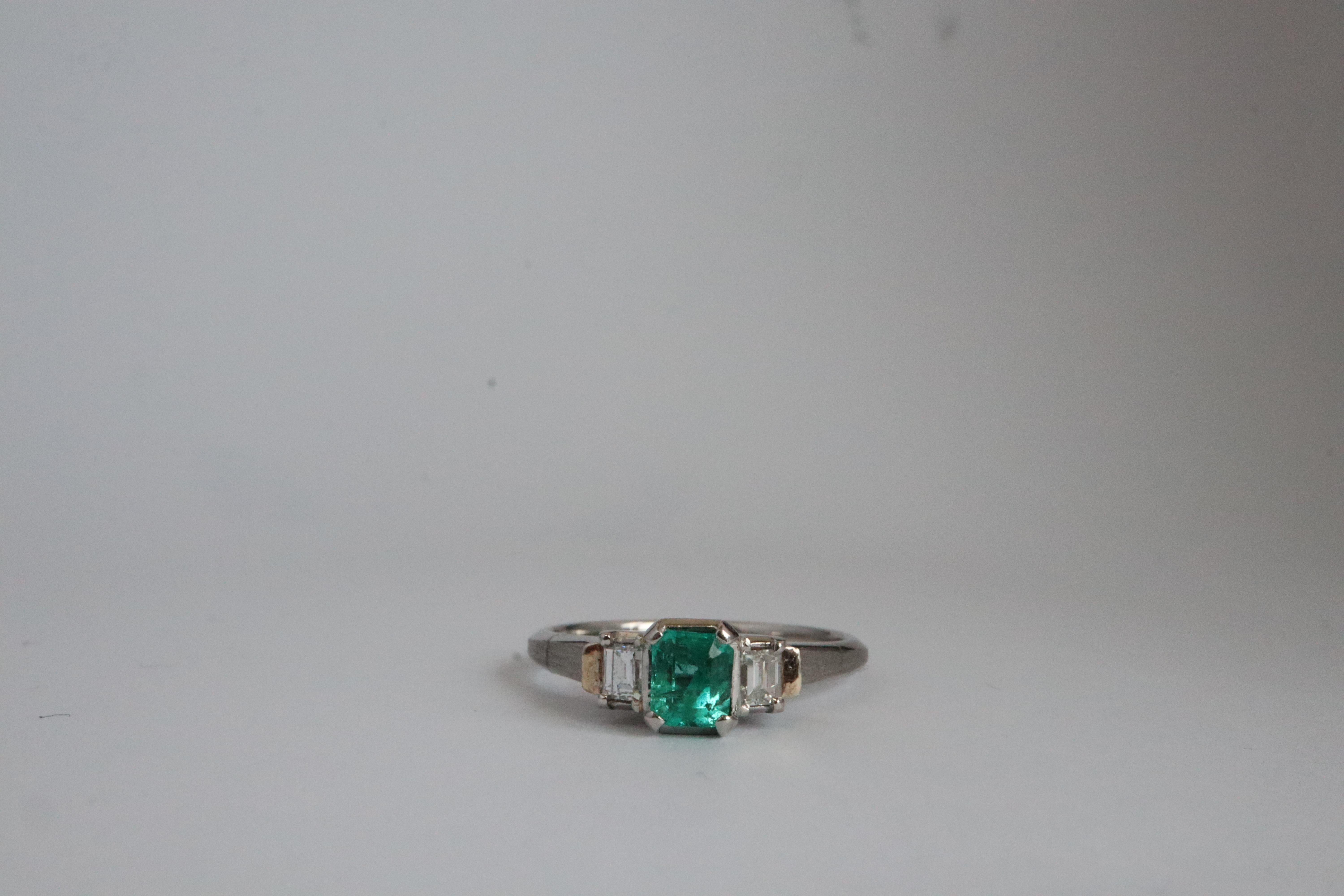 0.36Ct Colombian Emerald Ring For Sale 5