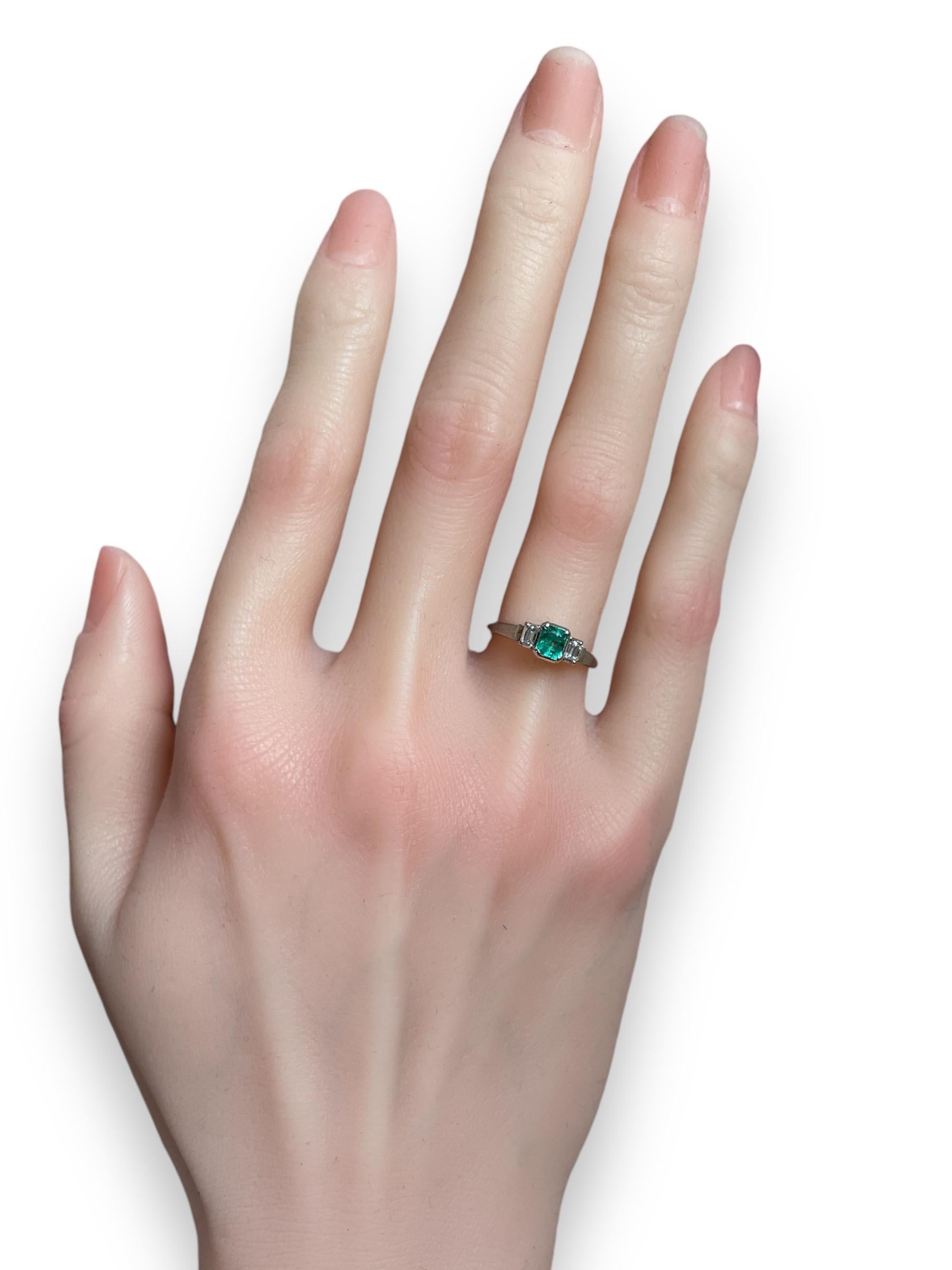 0.36Ct Colombian Emerald Ring For Sale 3