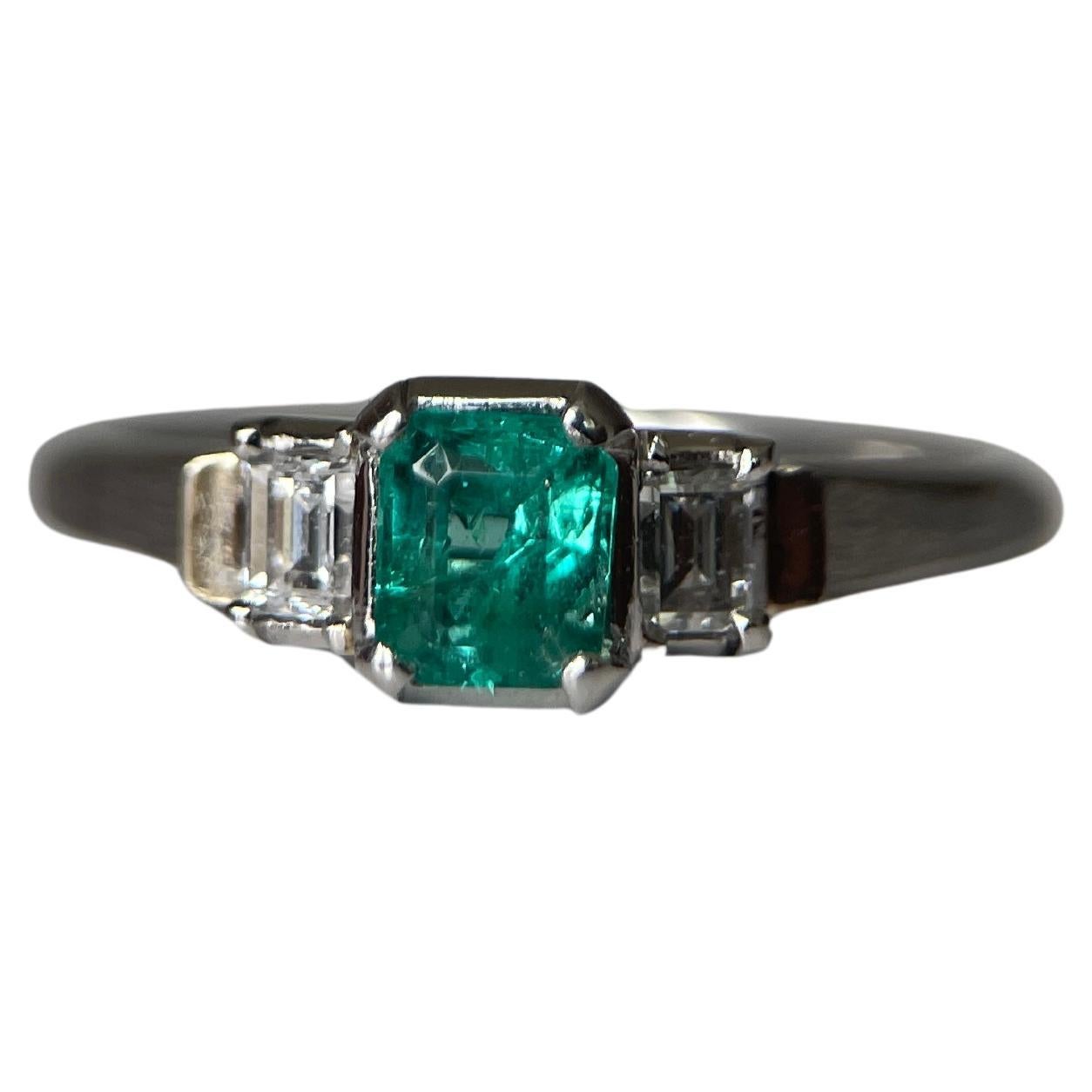 Bague d'émeraude colombienne 0.36 carat
