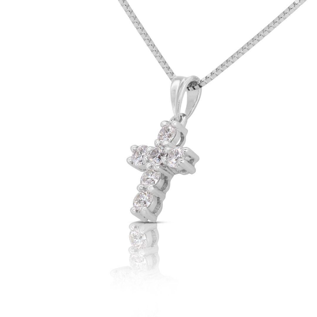 Women's 0.36ct Diamond Pendant Illuminating in stunning 18K White Gold For Sale