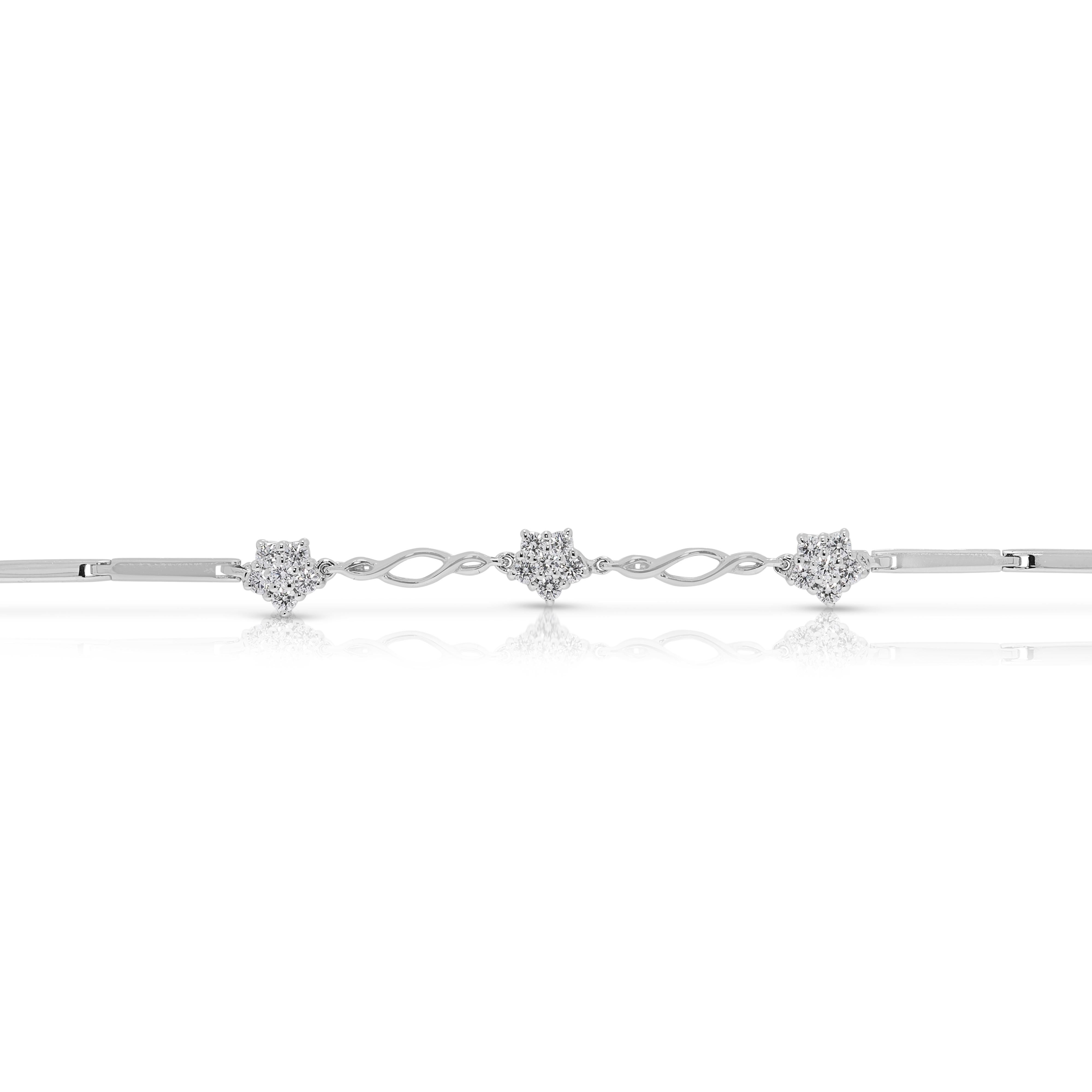 Women's 0.36ct Natural Diamond Star Motif Bracelet in 18K White Gold For Sale