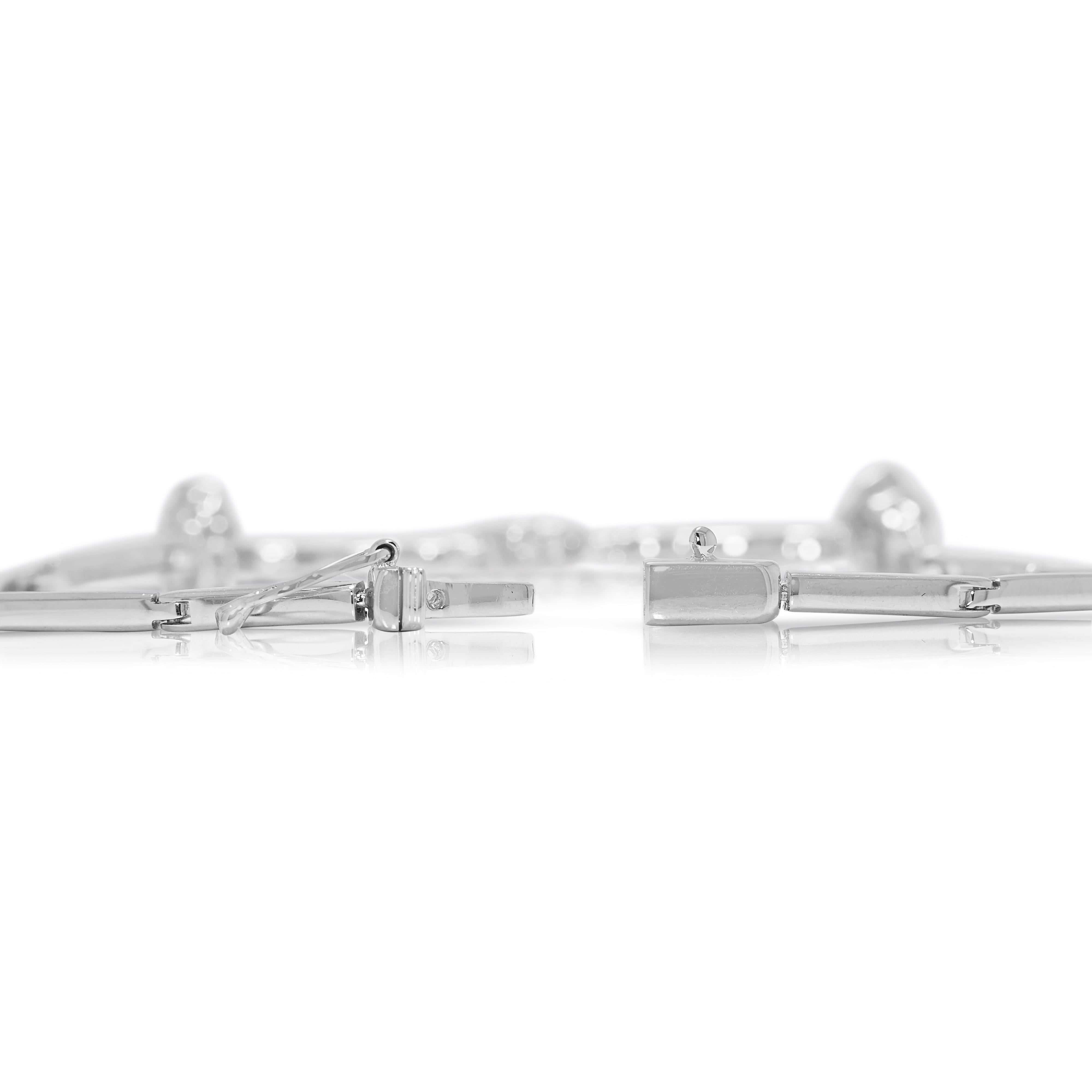 0.36ct Natural Diamond Star Motif Bracelet in 18K White Gold For Sale 1