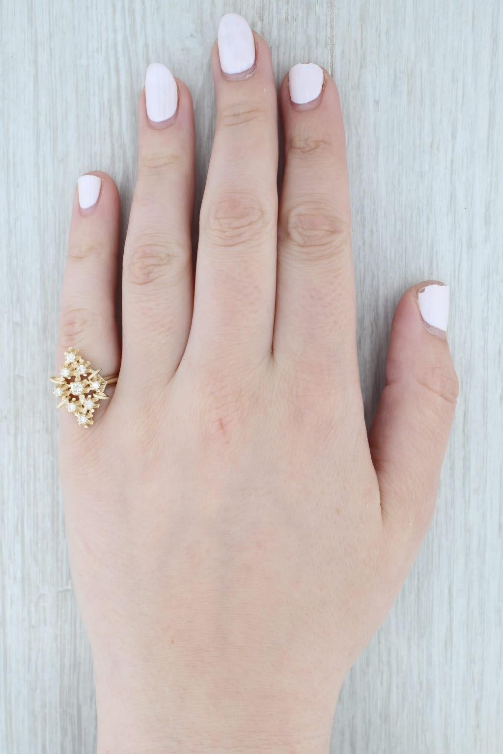 Anello a grappolo con diamanti da 0,36 carati in oro giallo 14k Misura 6,25 Cocktail in vendita 3