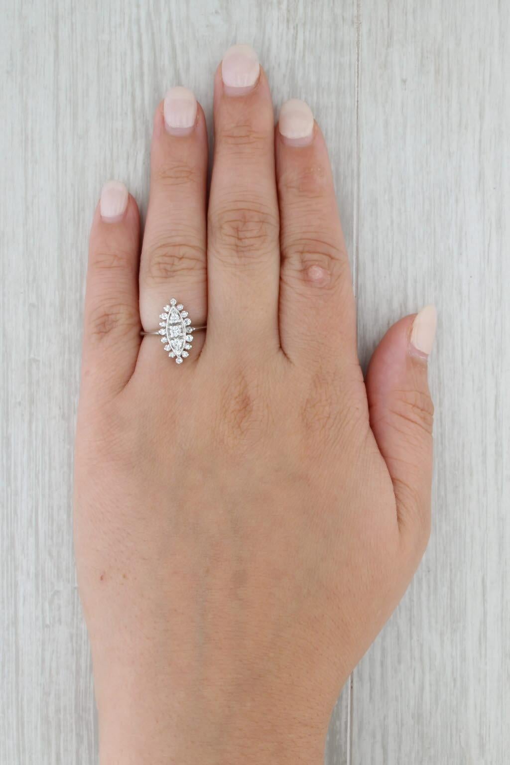 Anello aureolato con diamanti da 0,36 carati in oro bianco 14k, misura 6, fidanzamento a forma di marquise in vendita 4
