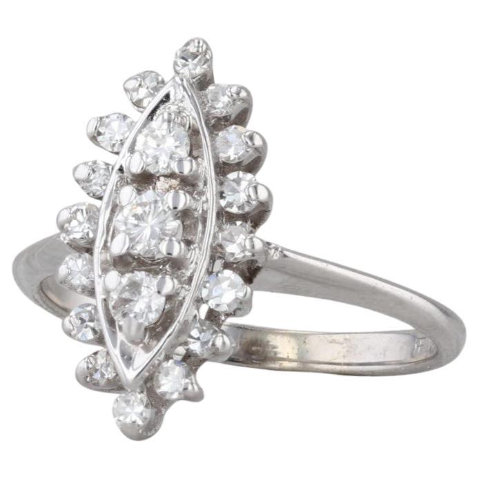 Anello aureolato con diamanti da 0,36 carati in oro bianco 14k, misura 6, fidanzamento a forma di marquise in vendita