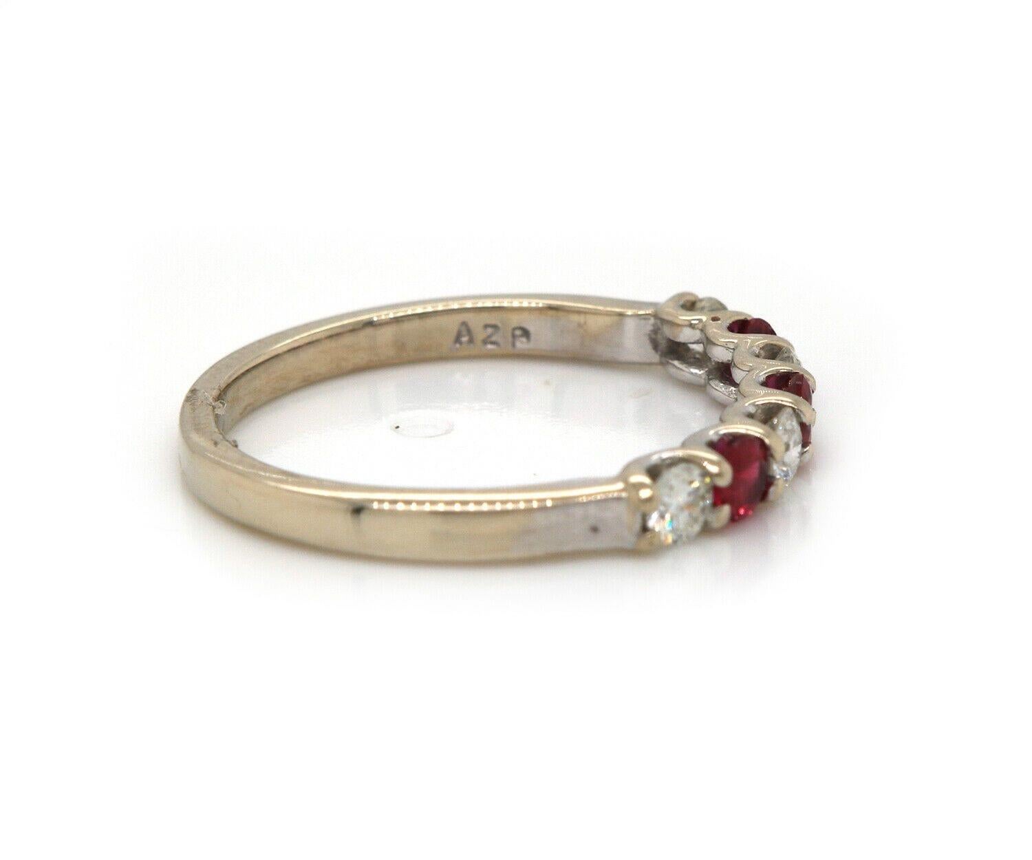 0.36ctw Ruby and 0.28ctw Diamond Alternating Band Ring in 18K White Gold In Excellent Condition For Sale In Vienna, VA