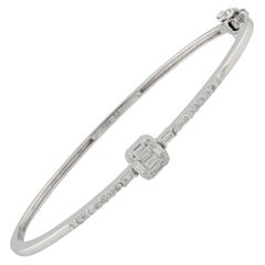 Bracelet jonc en or blanc 14 carats avec diamants baguettes et ronds de 0,37 carat