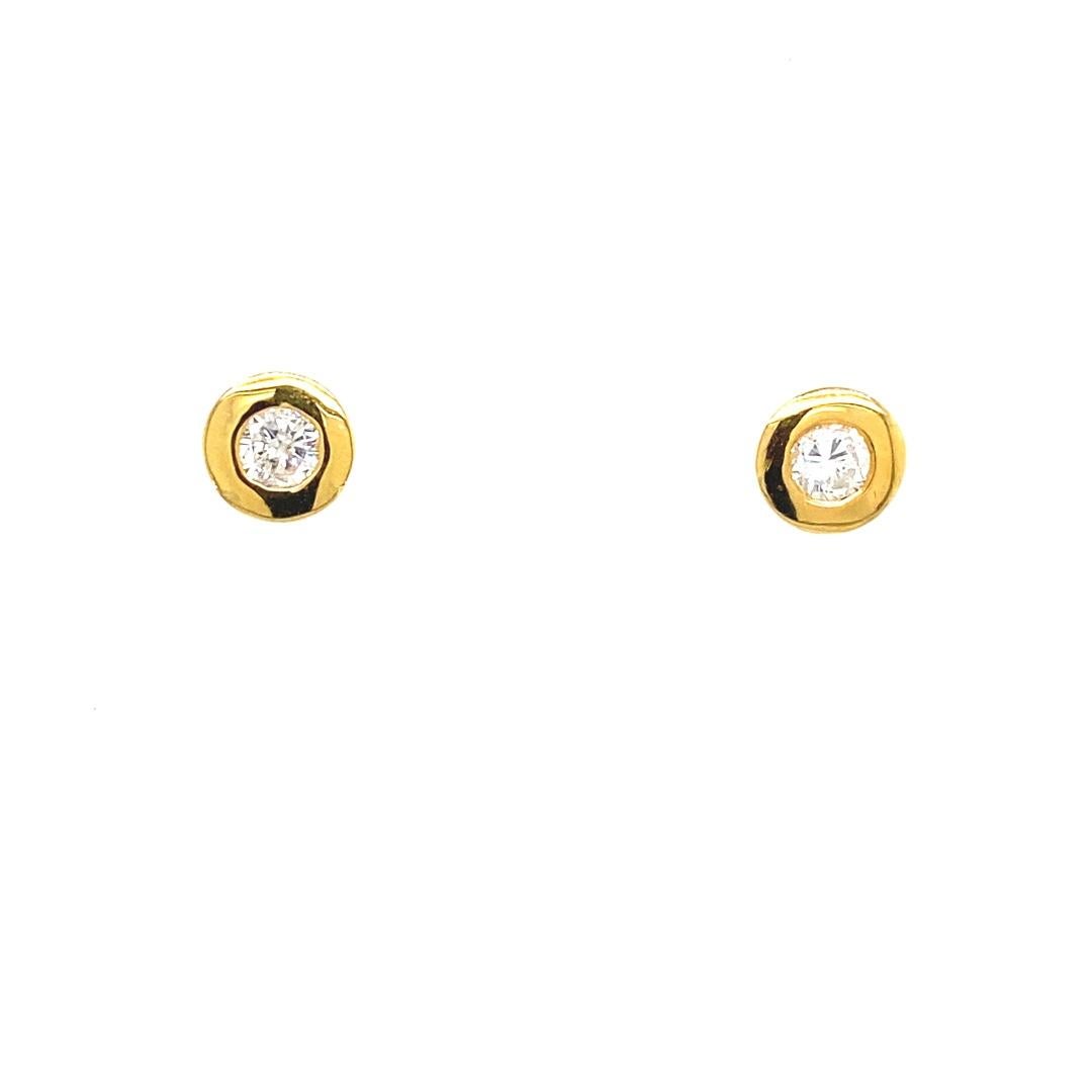 0.37ct Diamond Studs Earrings in Rubover Setting in 18ct Yellow Gold In New Condition For Sale In London, GB