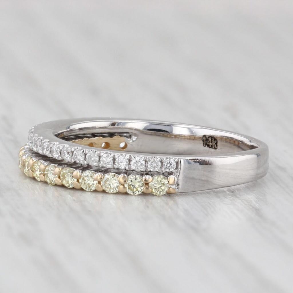 Informations sur les pierres précieuses :
- Diamants naturels -
Total des carats - 0.12ctw
Taille - Brilliante ronde
Couleur - G - H
Clarté - SI2 - I1

- Diamants naturels -
Total des carats - 0.25ctw
Taille - Brilliante ronde
Couleur - Jaune