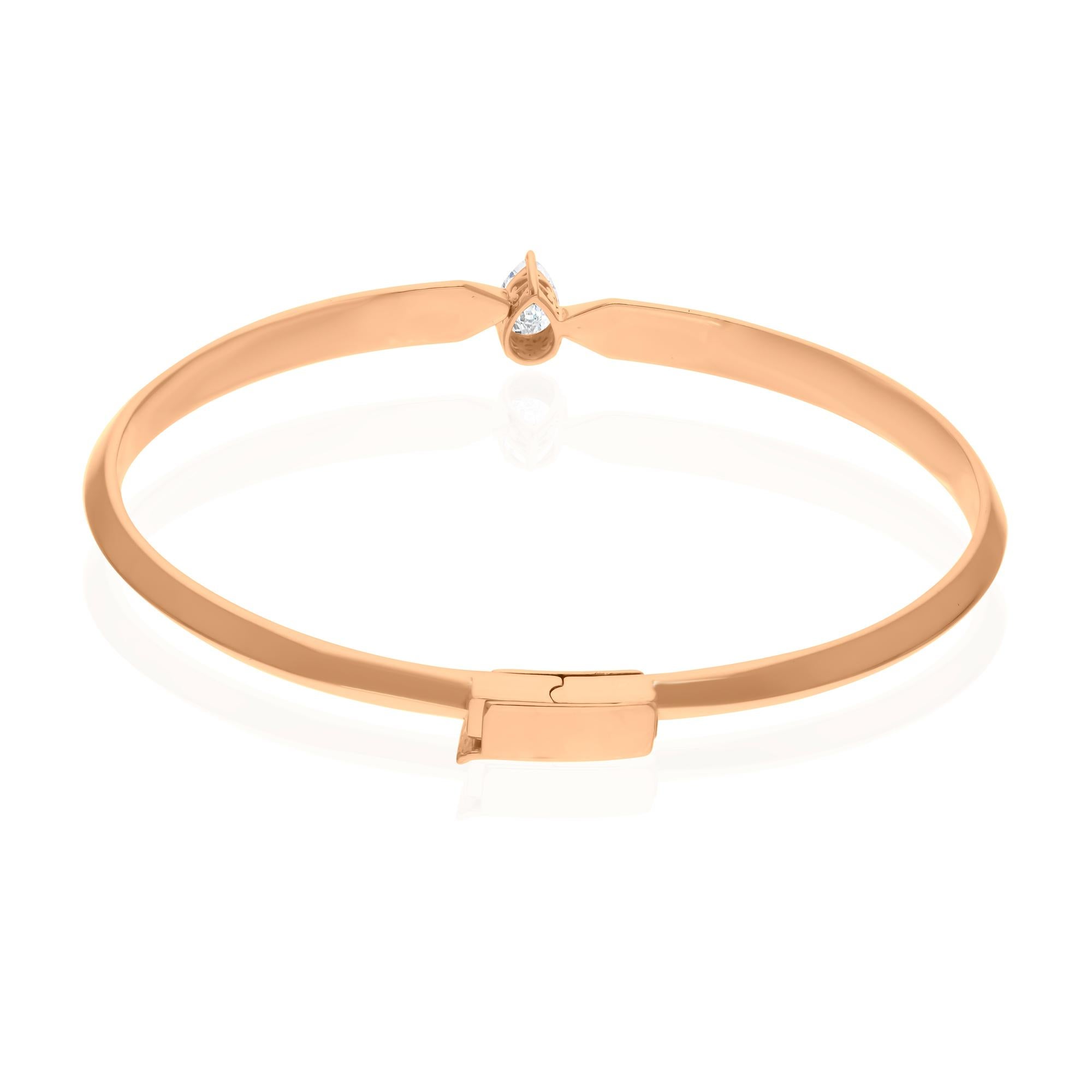 0.38 Carat Solitaire Pear Diamond Bangle Bracelet 14 Karat Rose Gold Jewelry In New Condition For Sale In Diera, Dubai