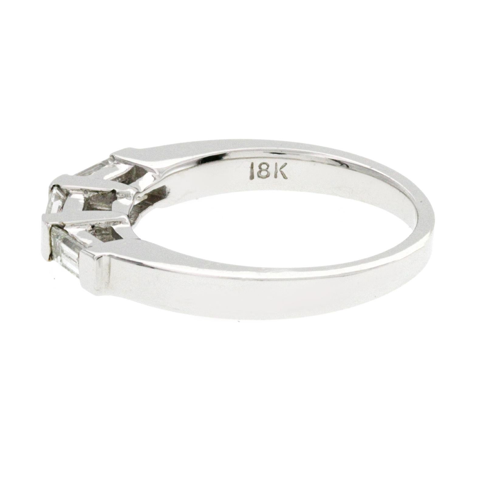 0.38 Carat Princess Cut Diamonds 18 Karat White Gold Wedding Band Ring For Sale 1