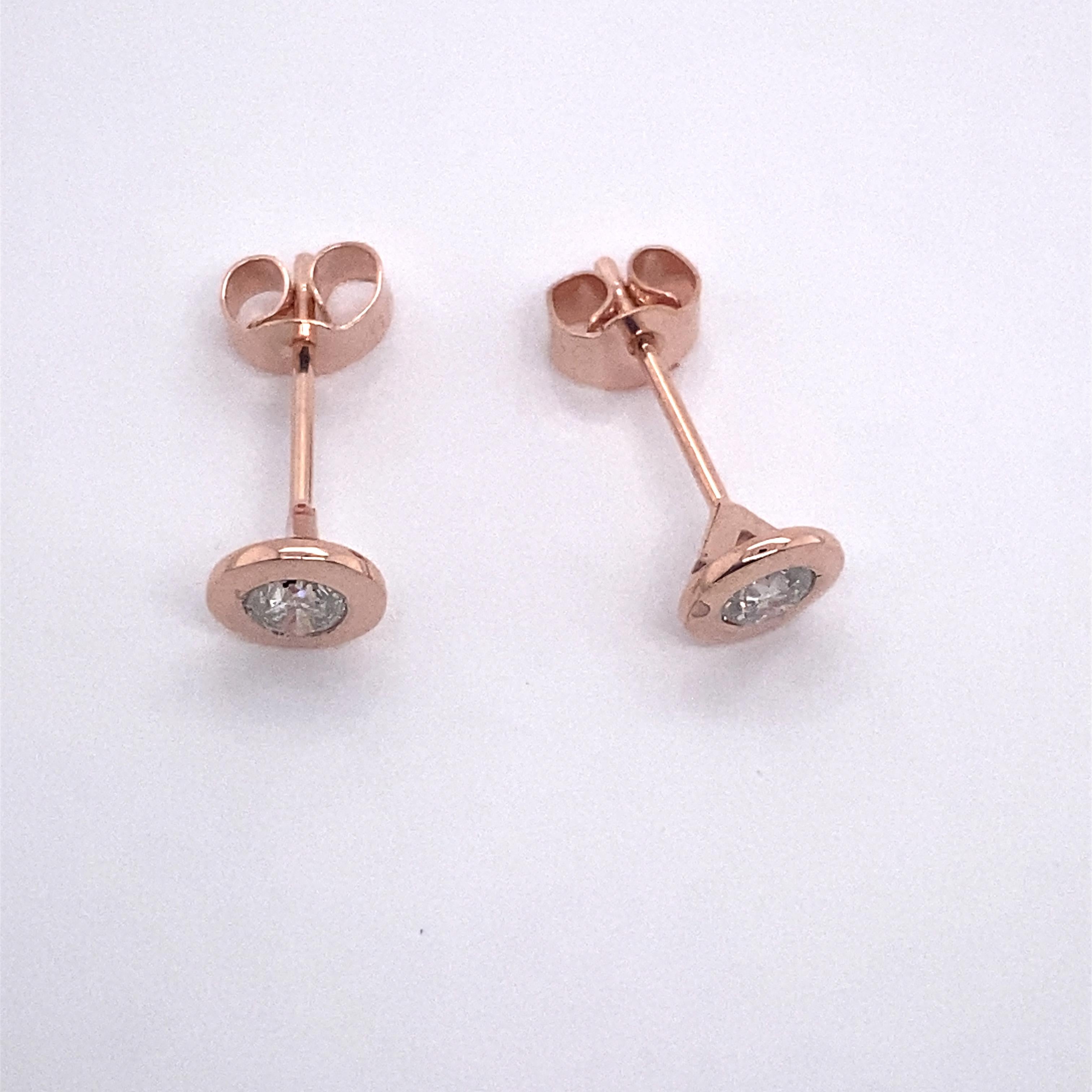 0.38ct Diamond Studs Earrings in Rubover Setting in 18ct Rose Gold In New Condition For Sale In London, GB