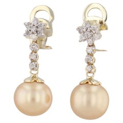 Pendientes colgantes de perla dorada cultivada con diamantes de 0,38 ctw Oro amarillo de 14k