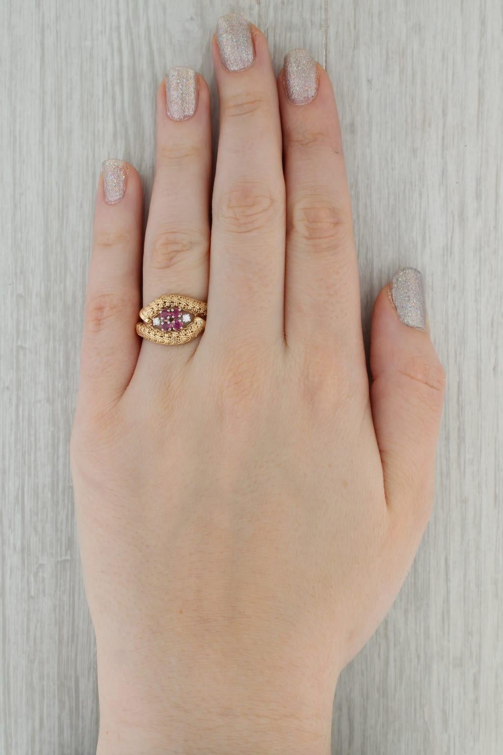 0.38ctw Diamond Ruby Bypass Ring 14k Yellow Gold Size 8.5 For Sale 4