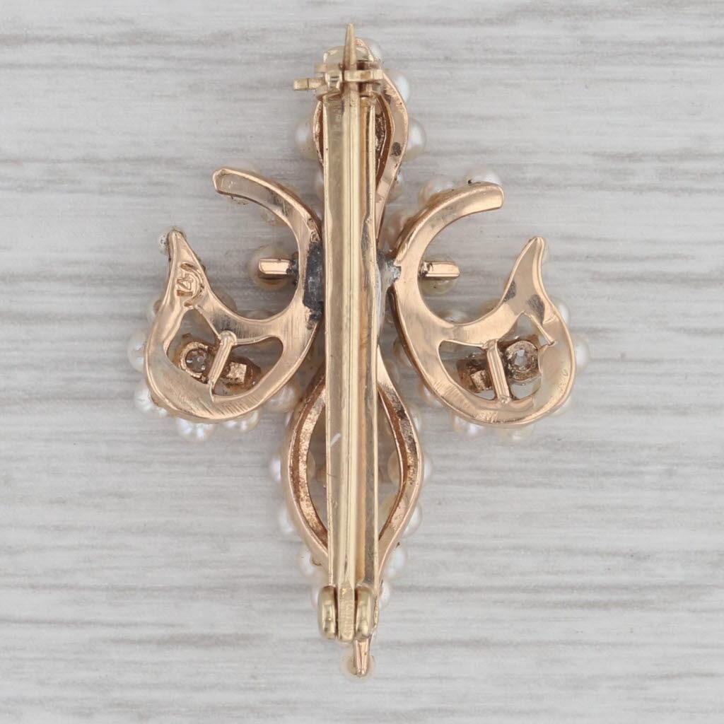 0.38ctw Diamond Seed Pearl Fleur De Lis Brooch 14k Yellow Gold Pin In Good Condition For Sale In McLeansville, NC