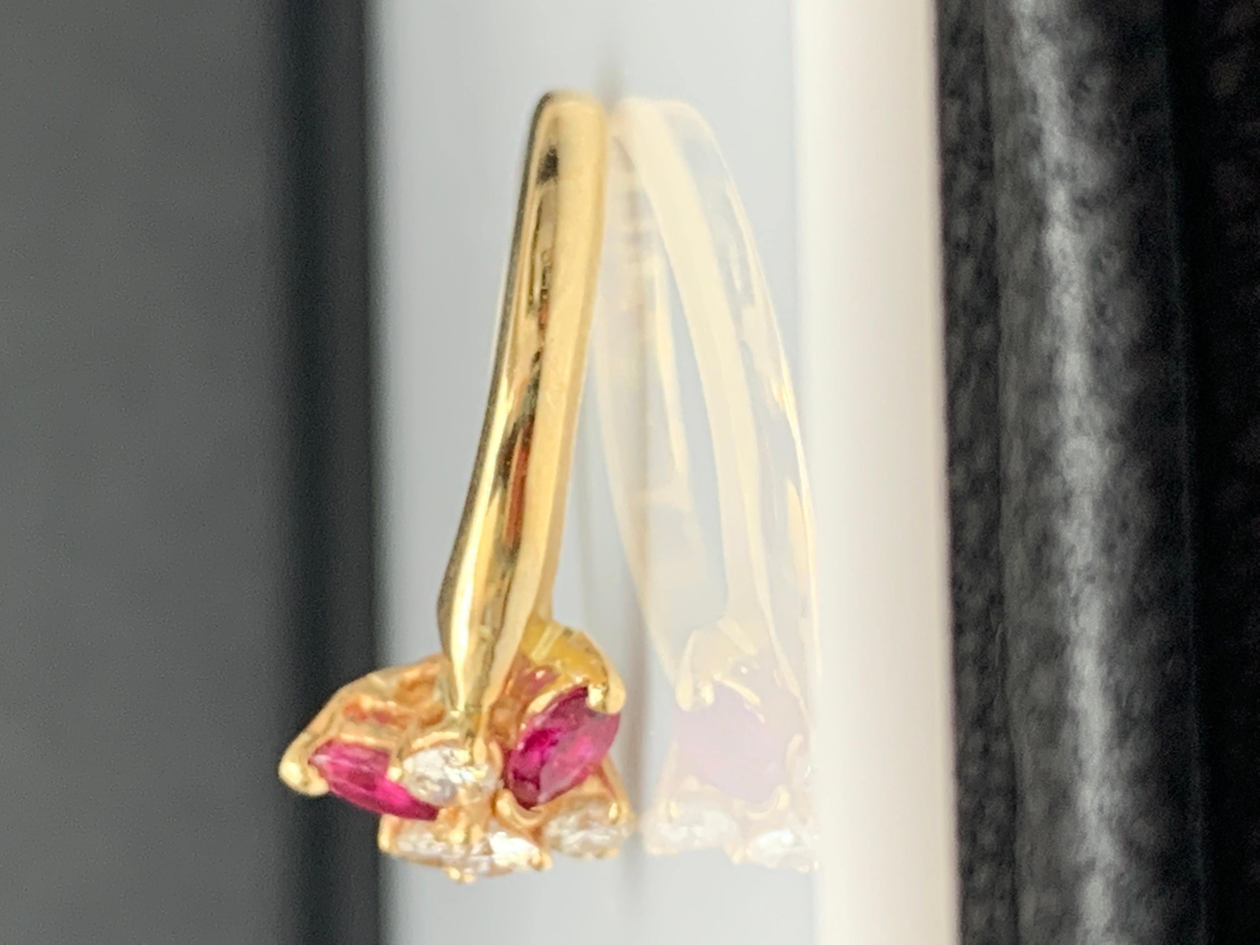 Anillo de oro amarillo de 14 quilates con diamantes y rubí talla brillante de 0,39 quilates en venta 6